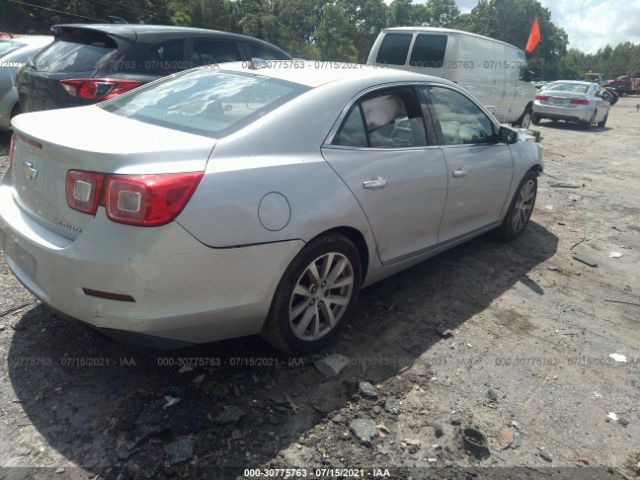 Photo 3 VIN: 1G11H5SA2DF257186 - CHEVROLET MALIBU 