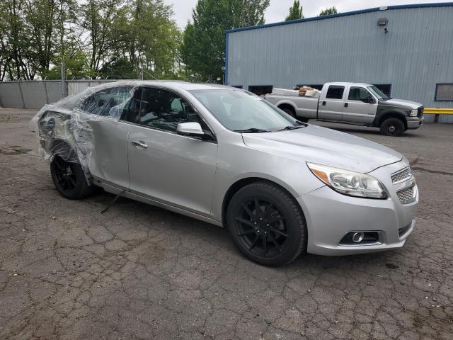 Photo 3 VIN: 1G11H5SA3DF225959 - CHEVROLET MALIBU 