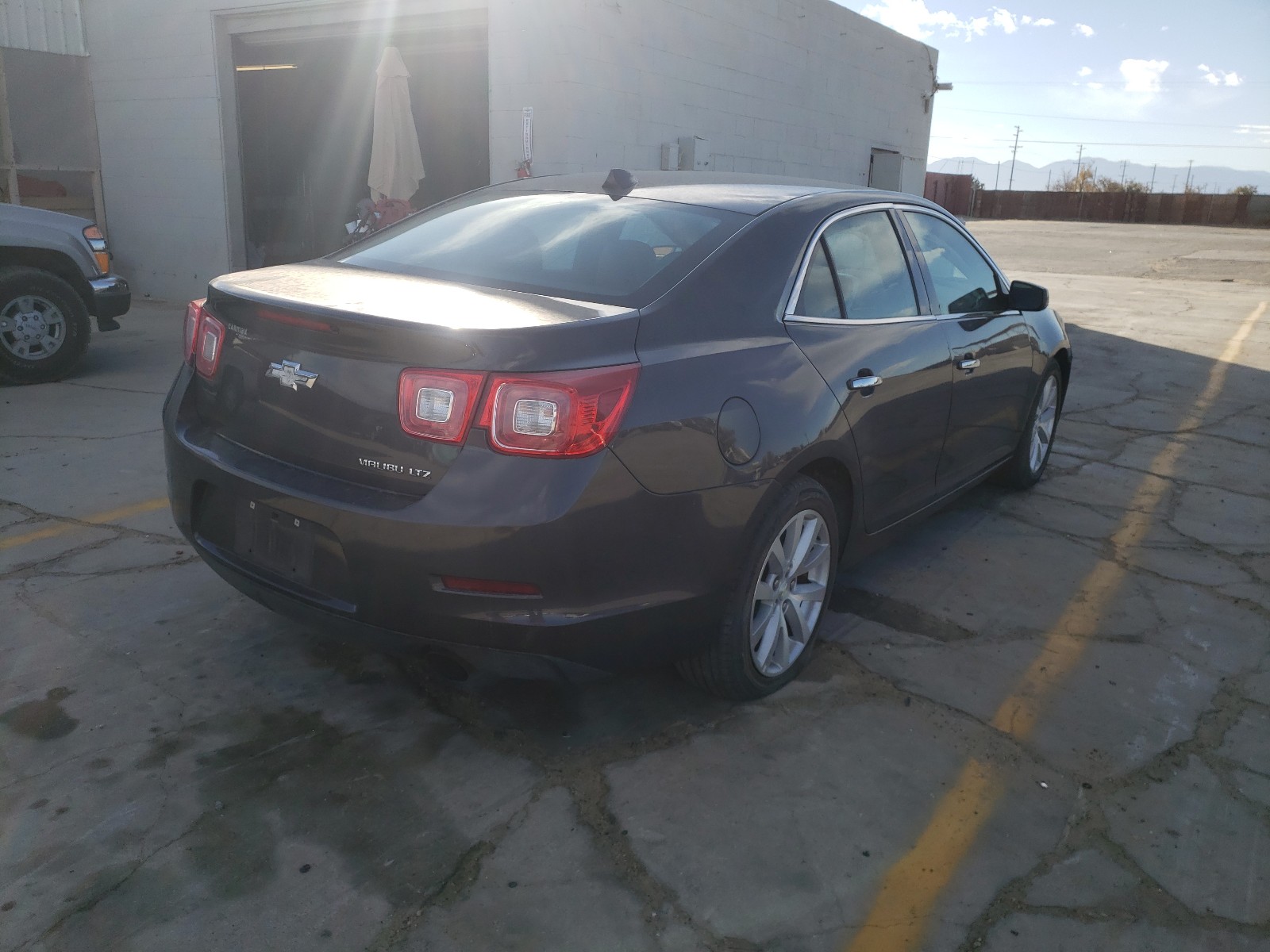 Photo 3 VIN: 1G11H5SA4DF309904 - CHEVROLET MALIBU LTZ 