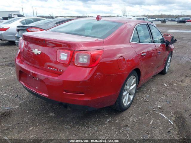 Photo 3 VIN: 1G11H5SA5DF144302 - CHEVROLET MALIBU 