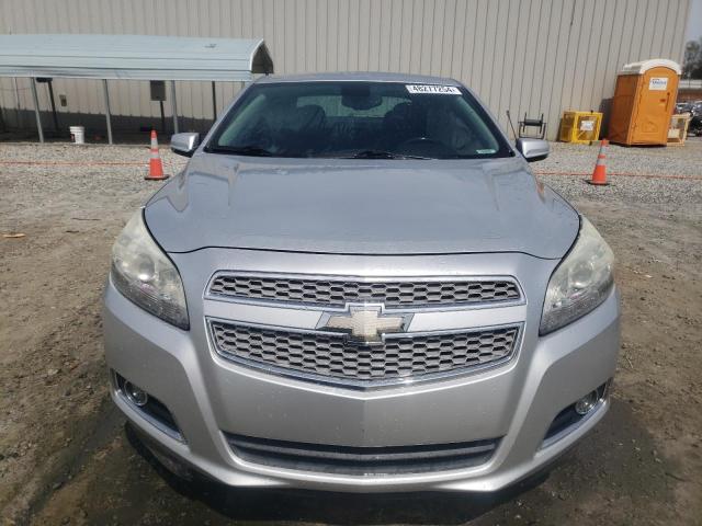 Photo 4 VIN: 1G11H5SA7DF330407 - CHEVROLET MALIBU 