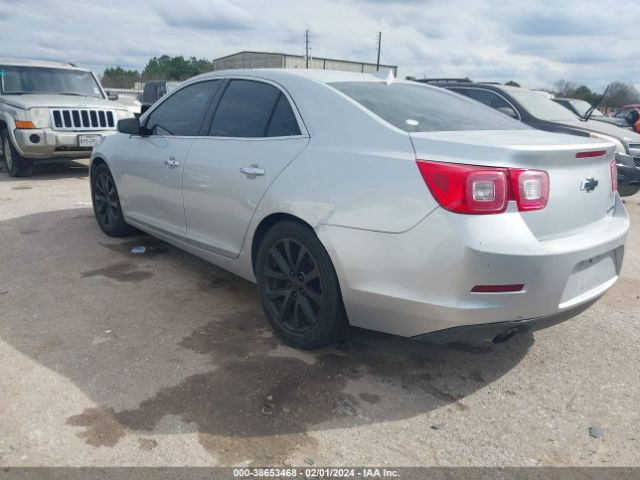 Photo 2 VIN: 1G11H5SAXDF322642 - CHEVROLET MALIBU 