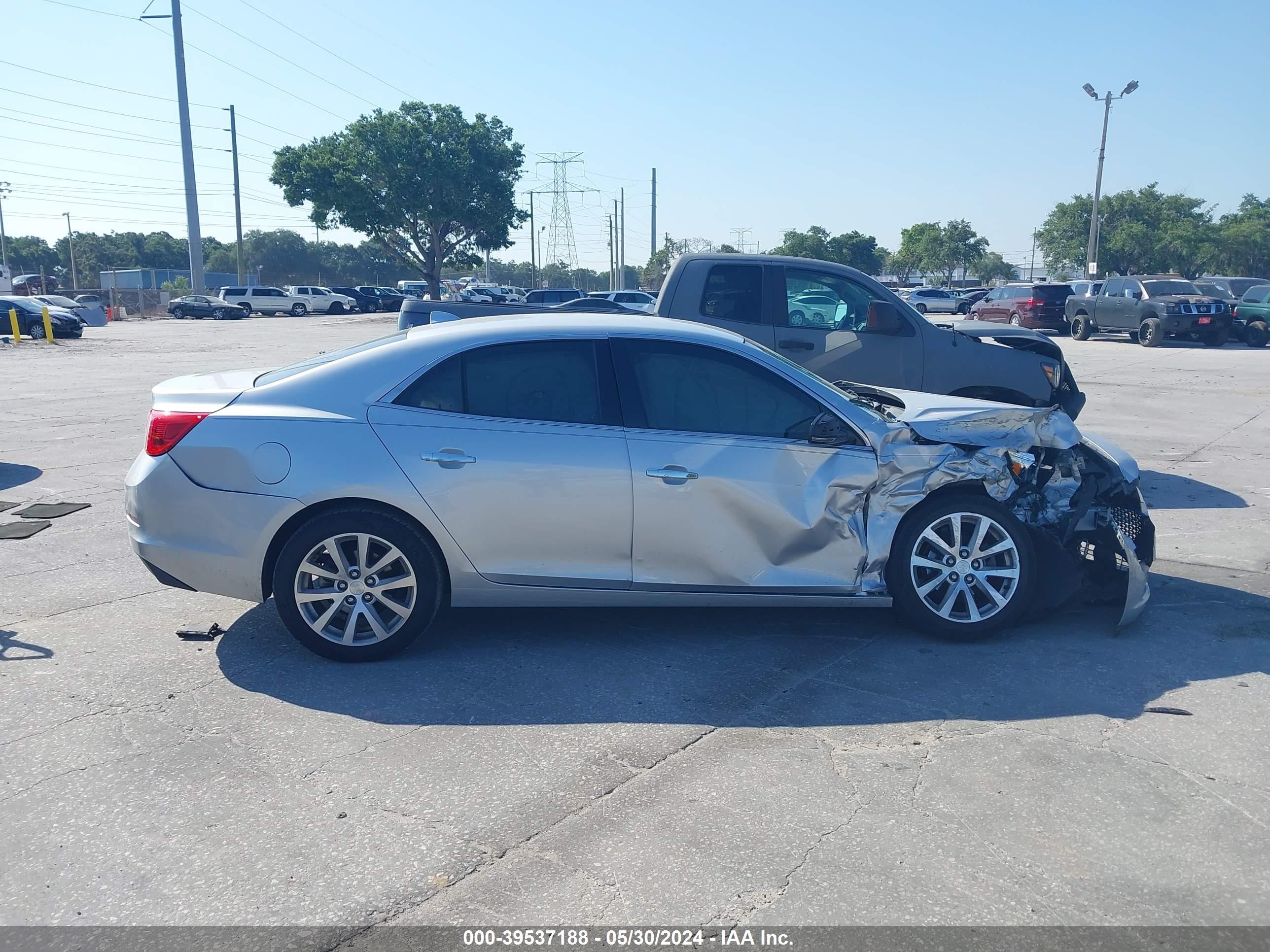 Photo 12 VIN: 1G11H5SL1EF149581 - CHEVROLET MALIBU 