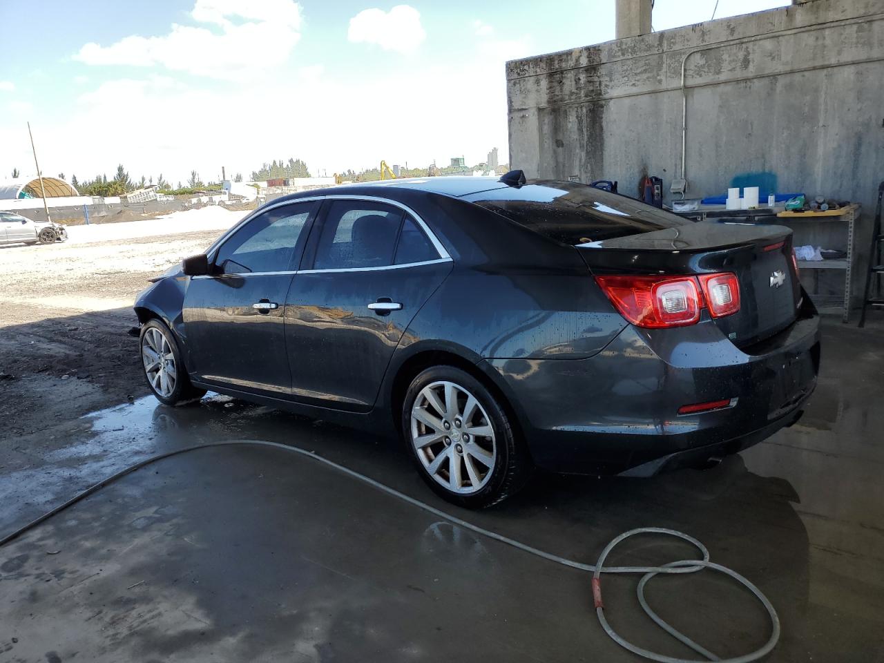 Photo 1 VIN: 1G11H5SL1EF260941 - CHEVROLET MALIBU 