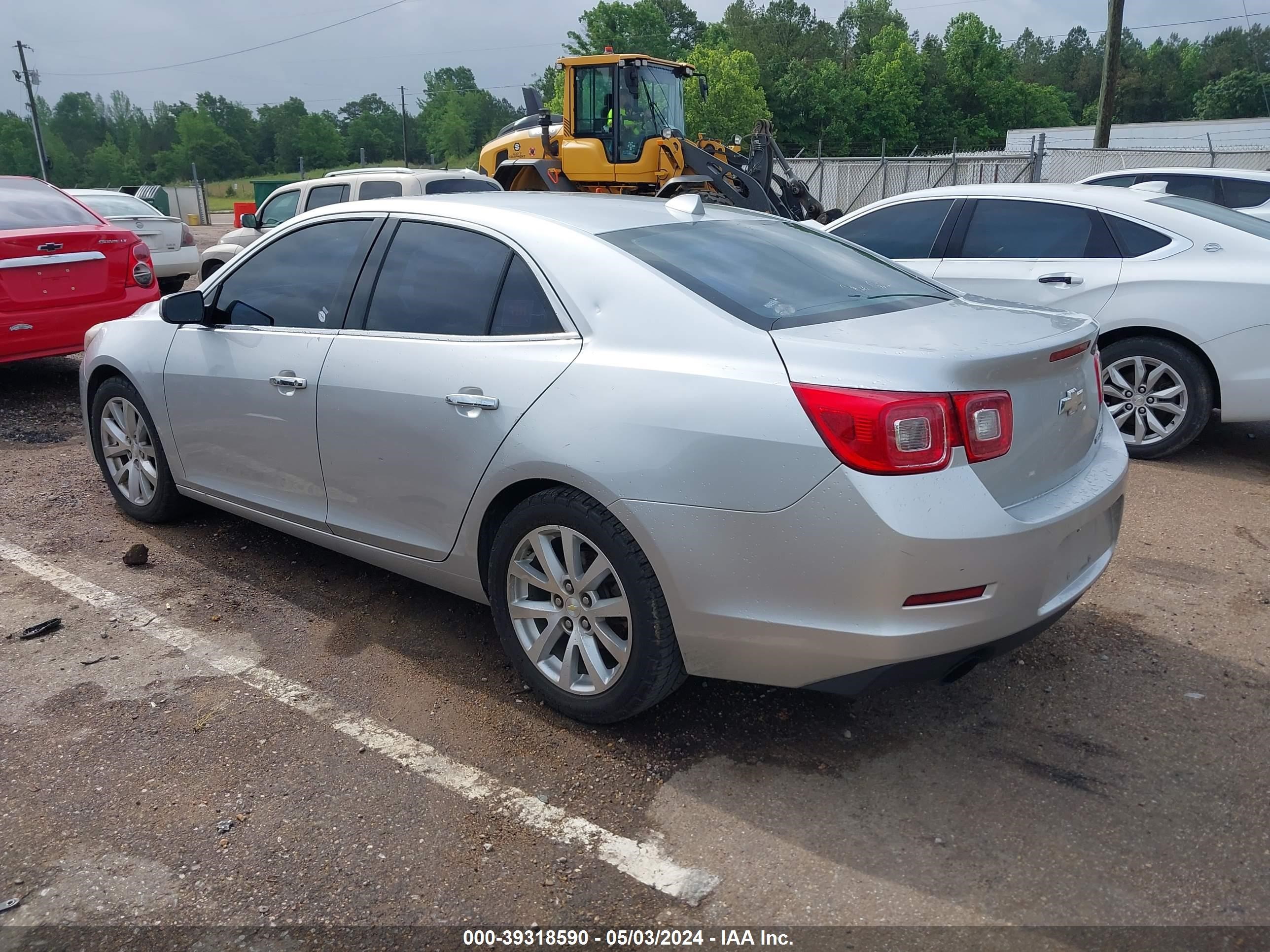 Photo 2 VIN: 1G11H5SL3EU139968 - CHEVROLET MALIBU 