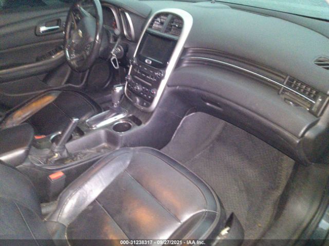 Photo 4 VIN: 1G11H5SL4EF177777 - CHEVROLET MALIBU 