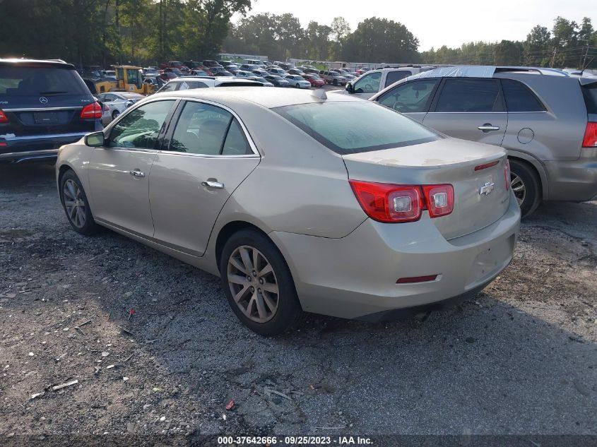 Photo 2 VIN: 1G11H5SL5EF123002 - CHEVROLET MALIBU 