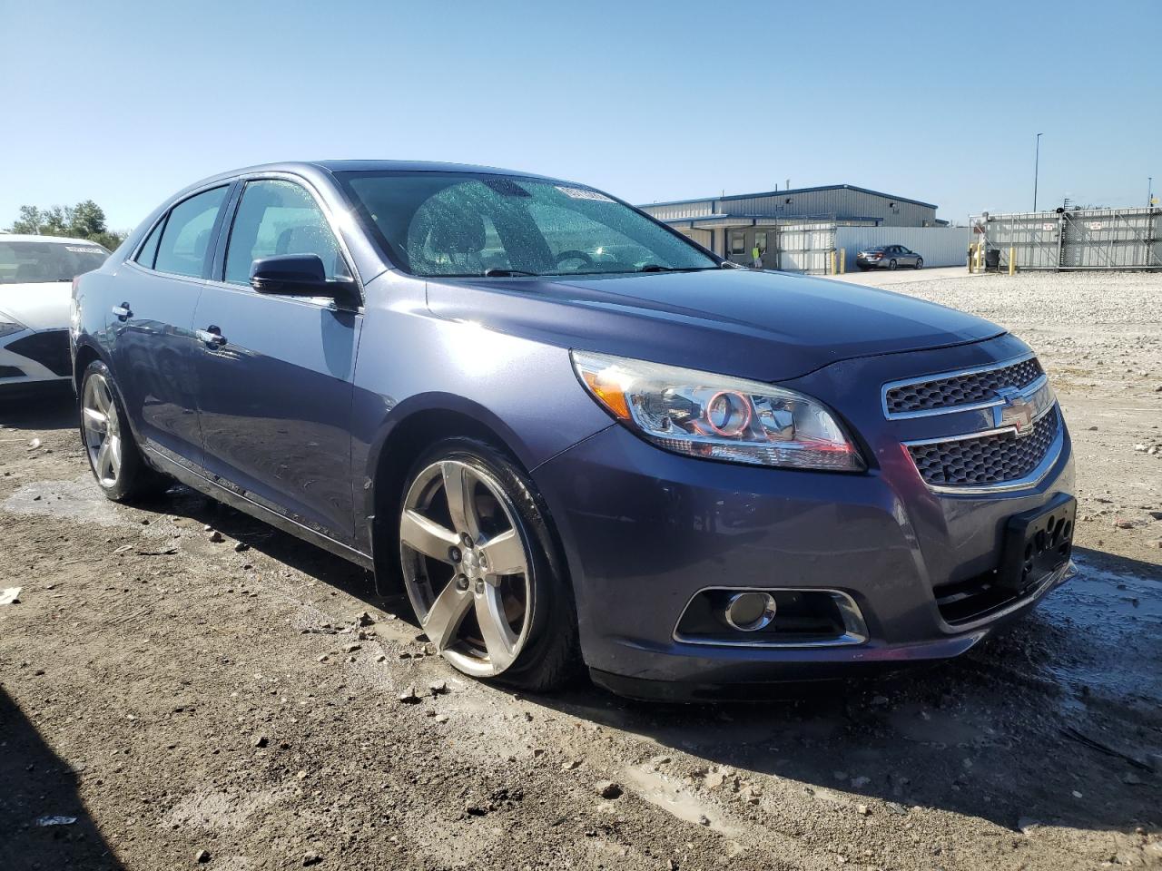 Photo 3 VIN: 1G11J5SX7DF345613 - CHEVROLET MALIBU 