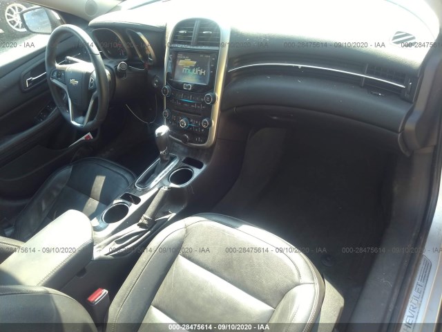 Photo 4 VIN: 1G11J5SX8EF147401 - CHEVROLET MALIBU 