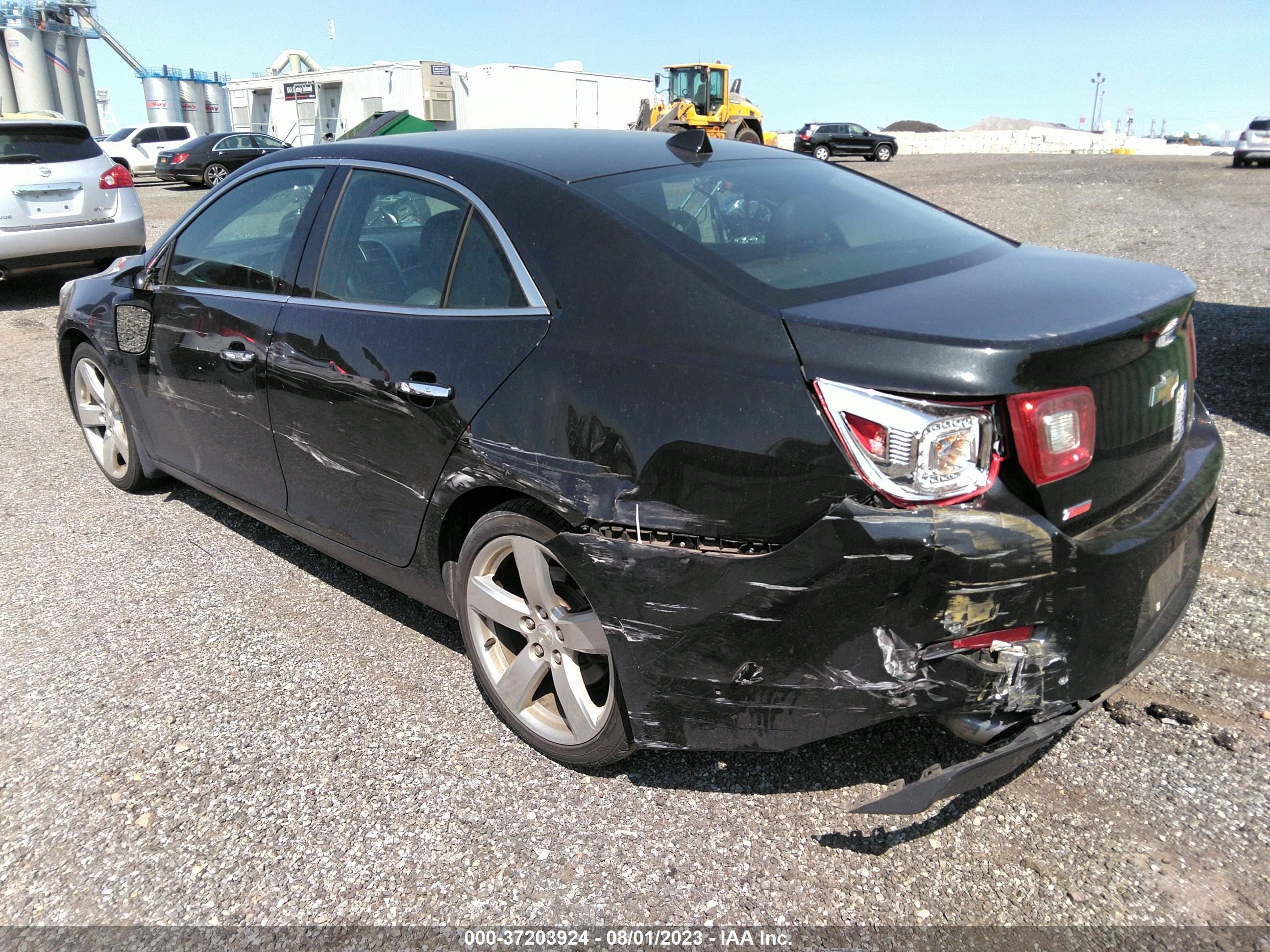 Photo 2 VIN: 1G11J5SX9EF139646 - CHEVROLET MALIBU 