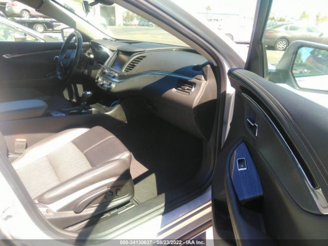 Photo 4 VIN: 1G11Z5S33KU107126 - CHEVROLET IMPALA 