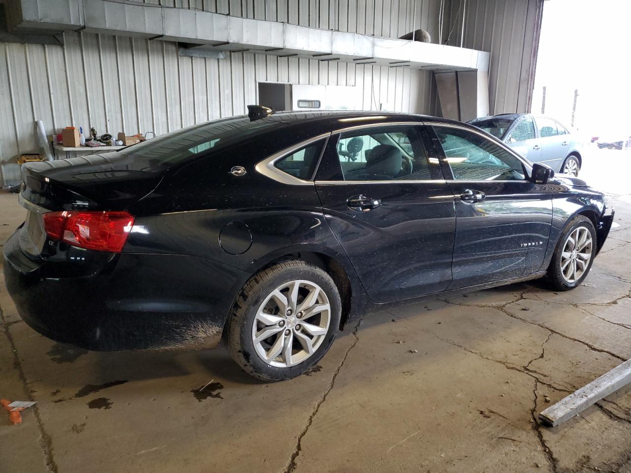 Photo 2 VIN: 1G11Z5SA3KU140674 - CHEVROLET IMPALA 