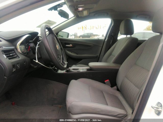 Photo 4 VIN: 1G11Z5SA5GU158911 - CHEVROLET IMPALA 