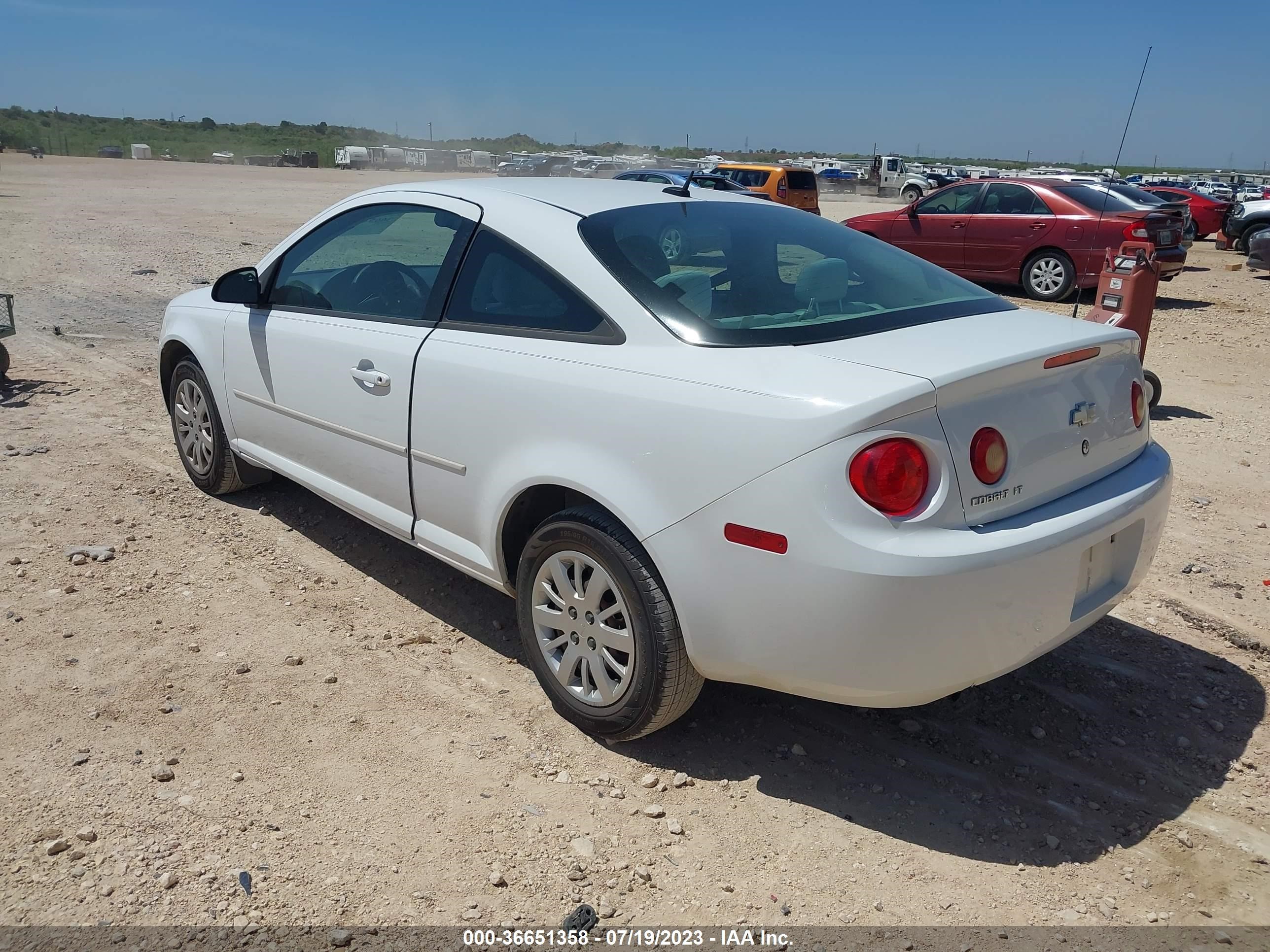 Photo 2 VIN: 1G1AD1F57A7156149 - CHEVROLET COBALT 