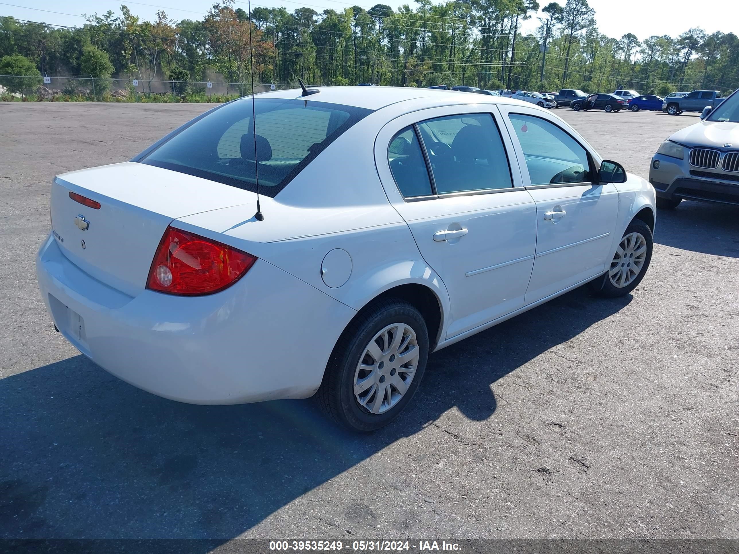 Photo 3 VIN: 1G1AD5F55A7238470 - CHEVROLET COBALT 