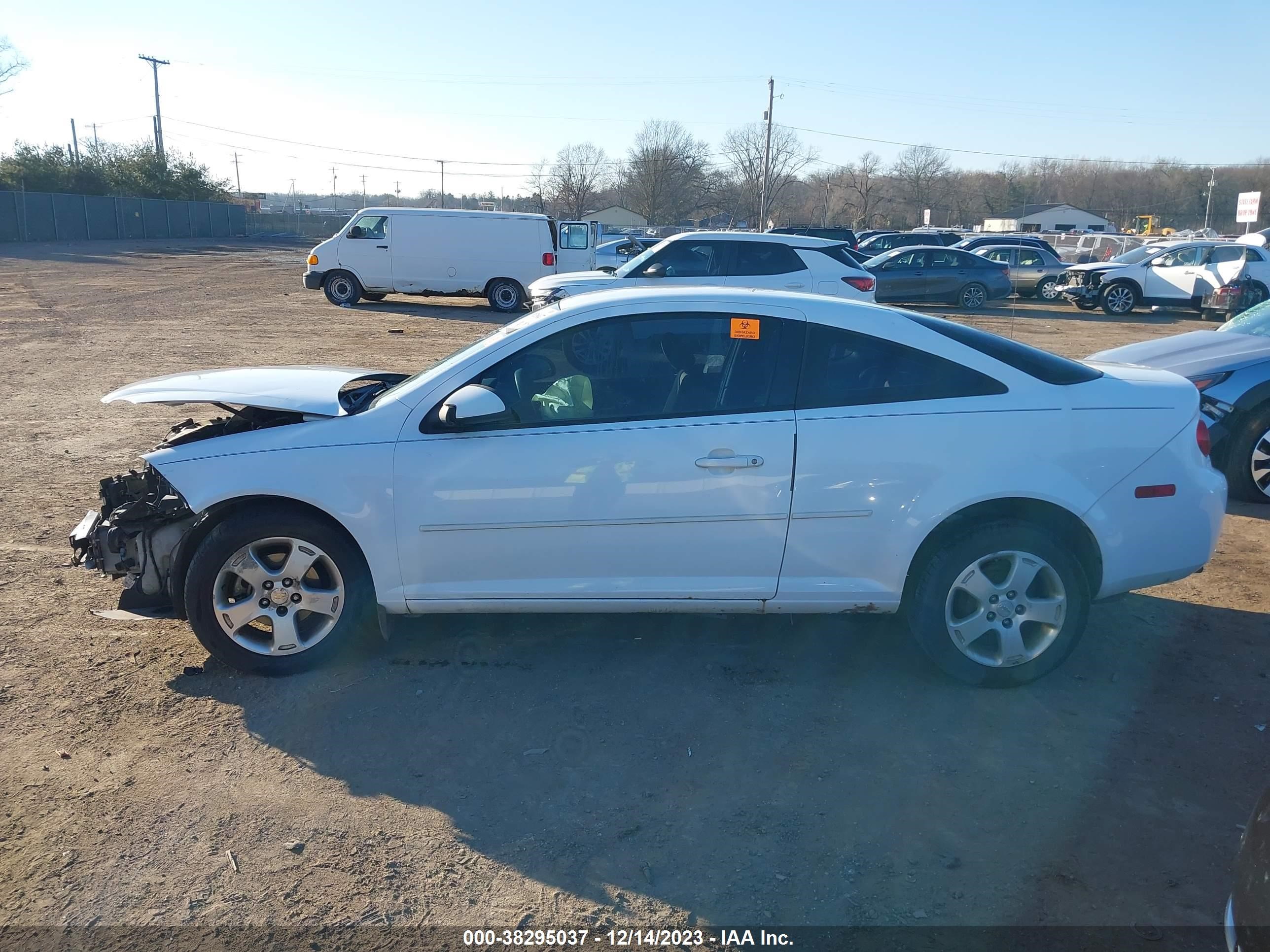 Photo 13 VIN: 1G1AF1F57A7109889 - CHEVROLET COBALT 