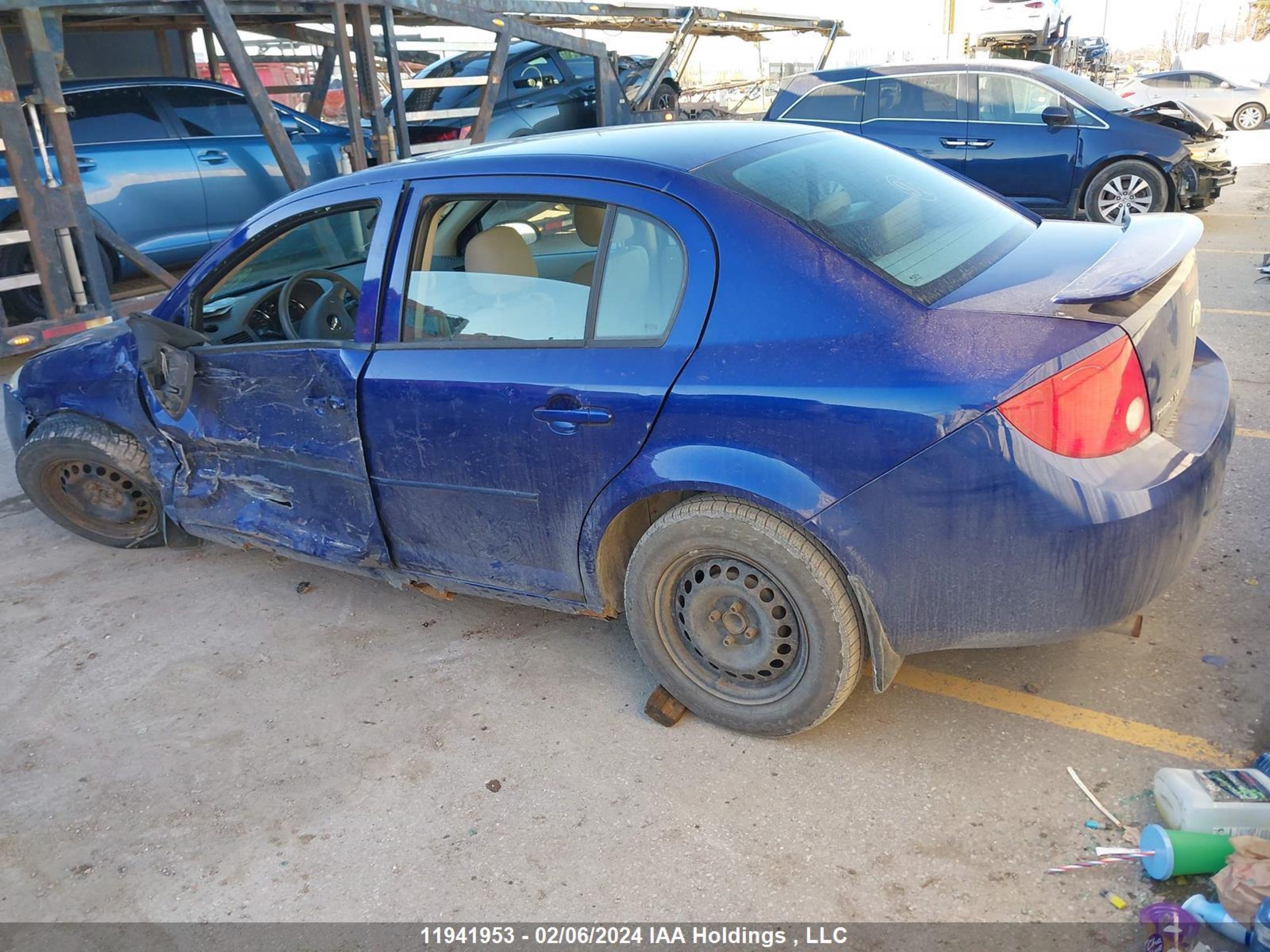 Photo 2 VIN: 1G1AJ55F777377432 - CHEVROLET COBALT 