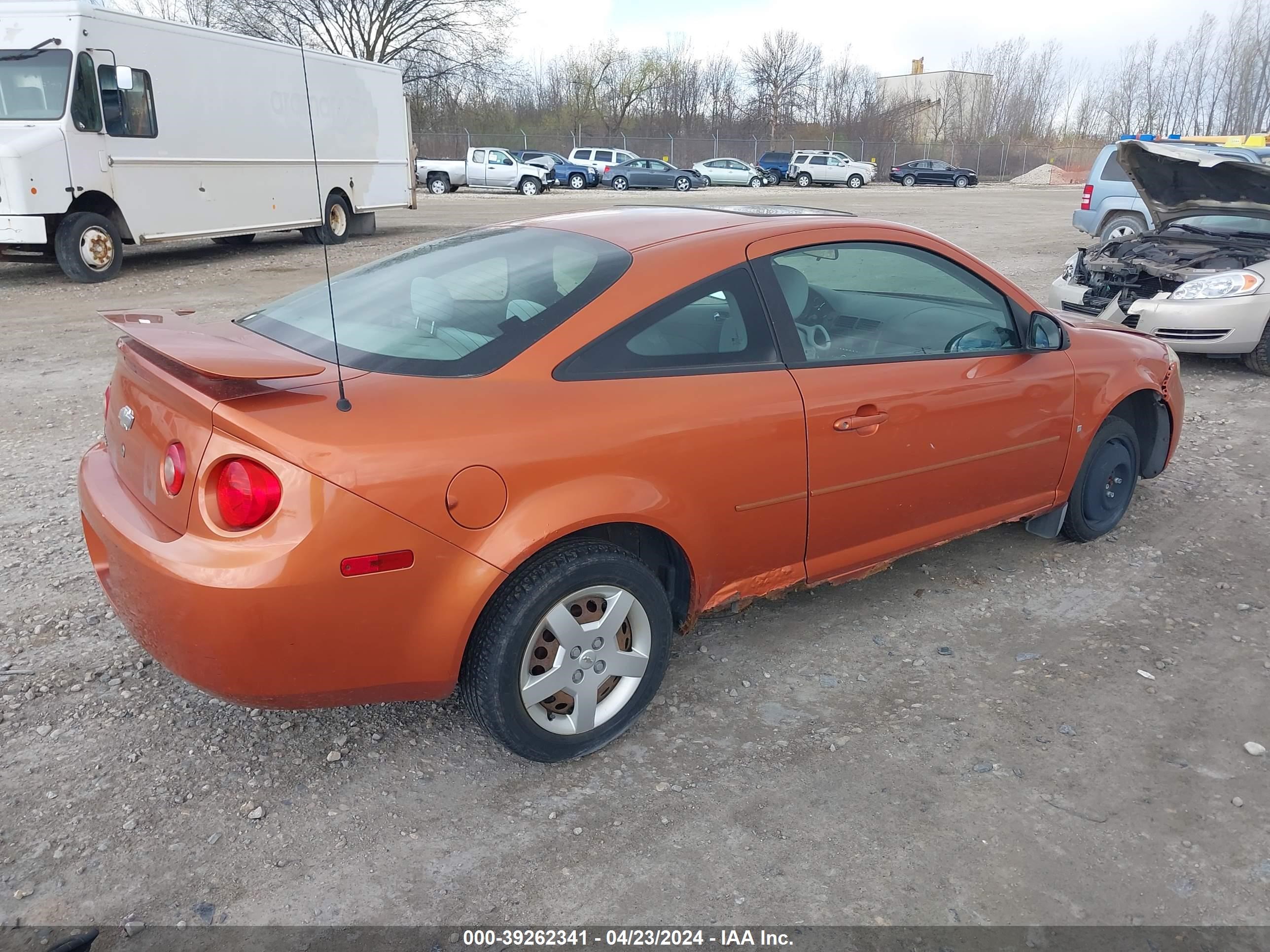 Photo 3 VIN: 1G1AK15F777313168 - CHEVROLET COBALT 