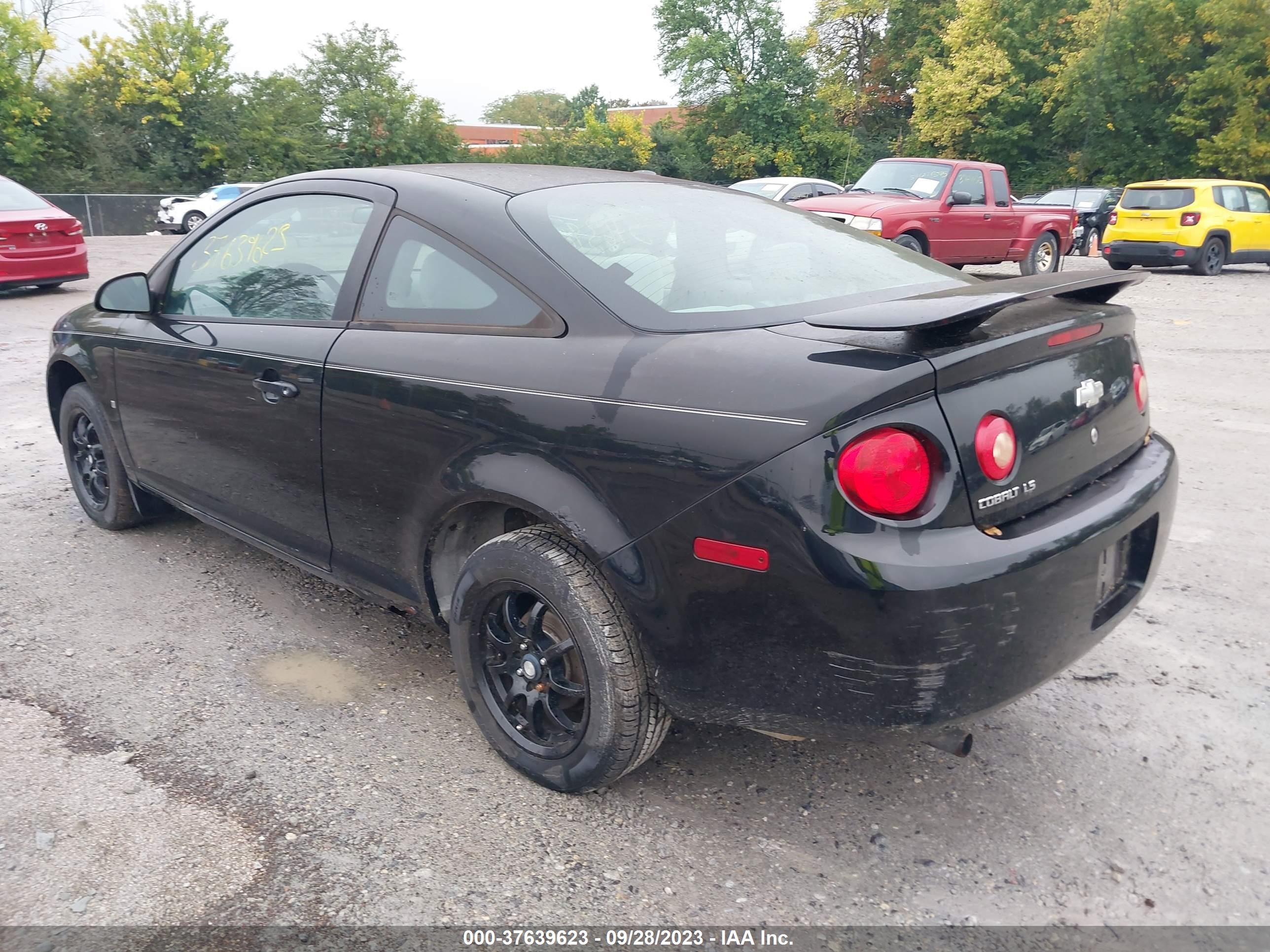 Photo 2 VIN: 1G1AK15F877148523 - CHEVROLET COBALT 