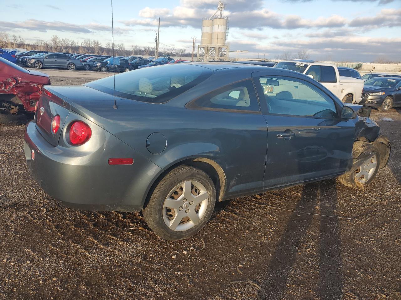 Photo 2 VIN: 1G1AK15F967813198 - CHEVROLET COBALT 