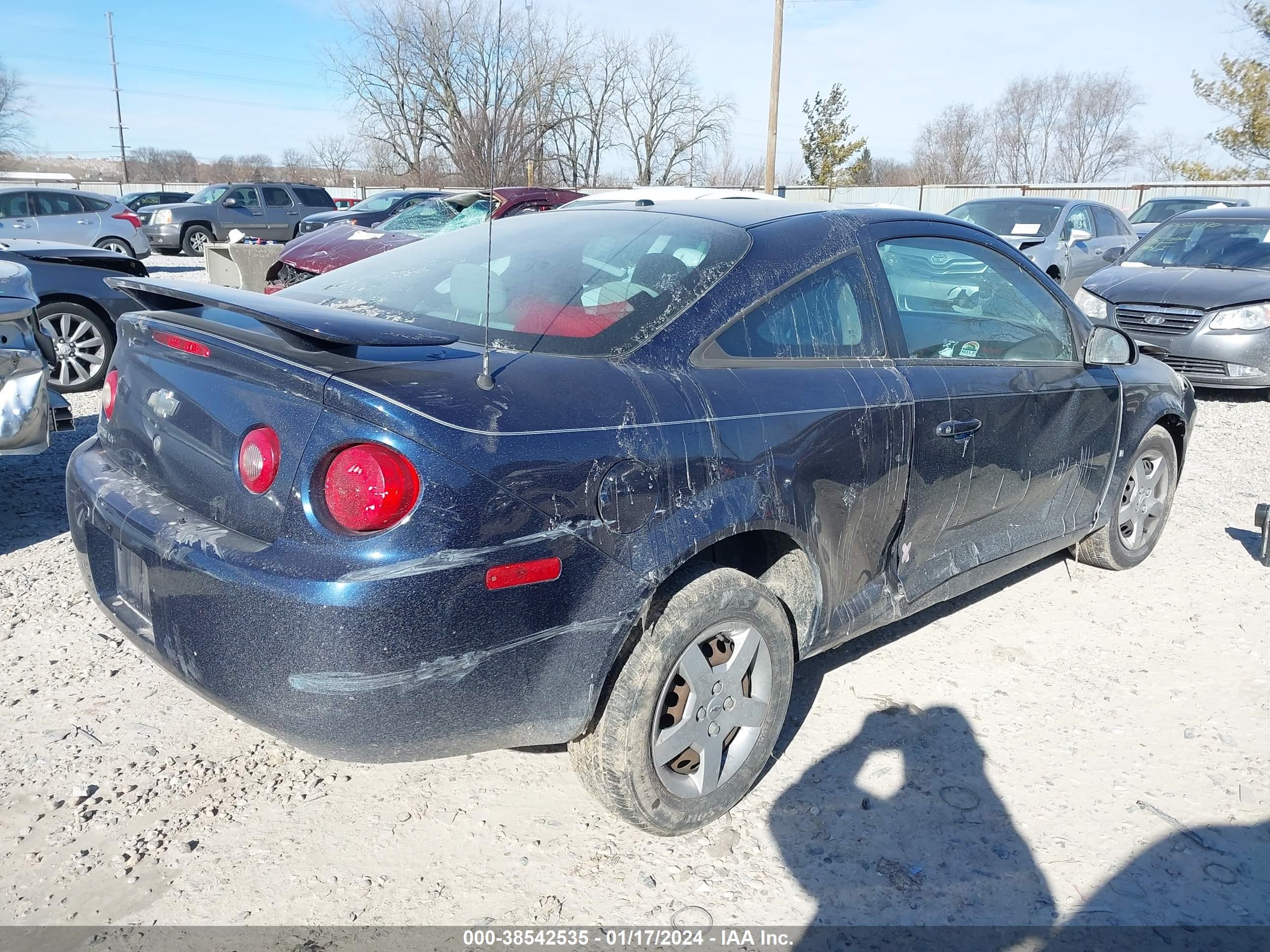 Photo 3 VIN: 1G1AK18F587110342 - CHEVROLET COBALT 