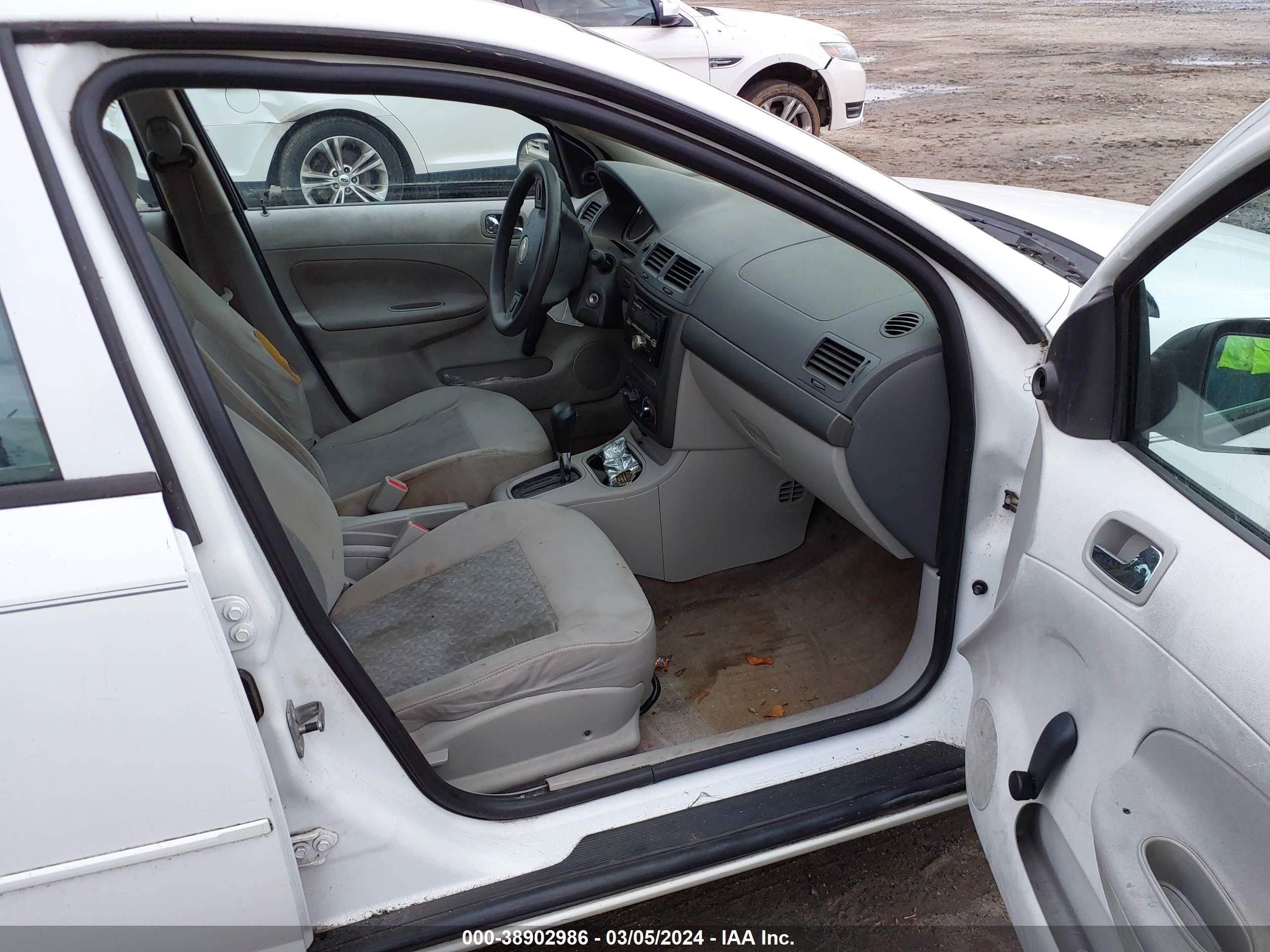 Photo 4 VIN: 1G1AK52F657527481 - CHEVROLET COBALT 