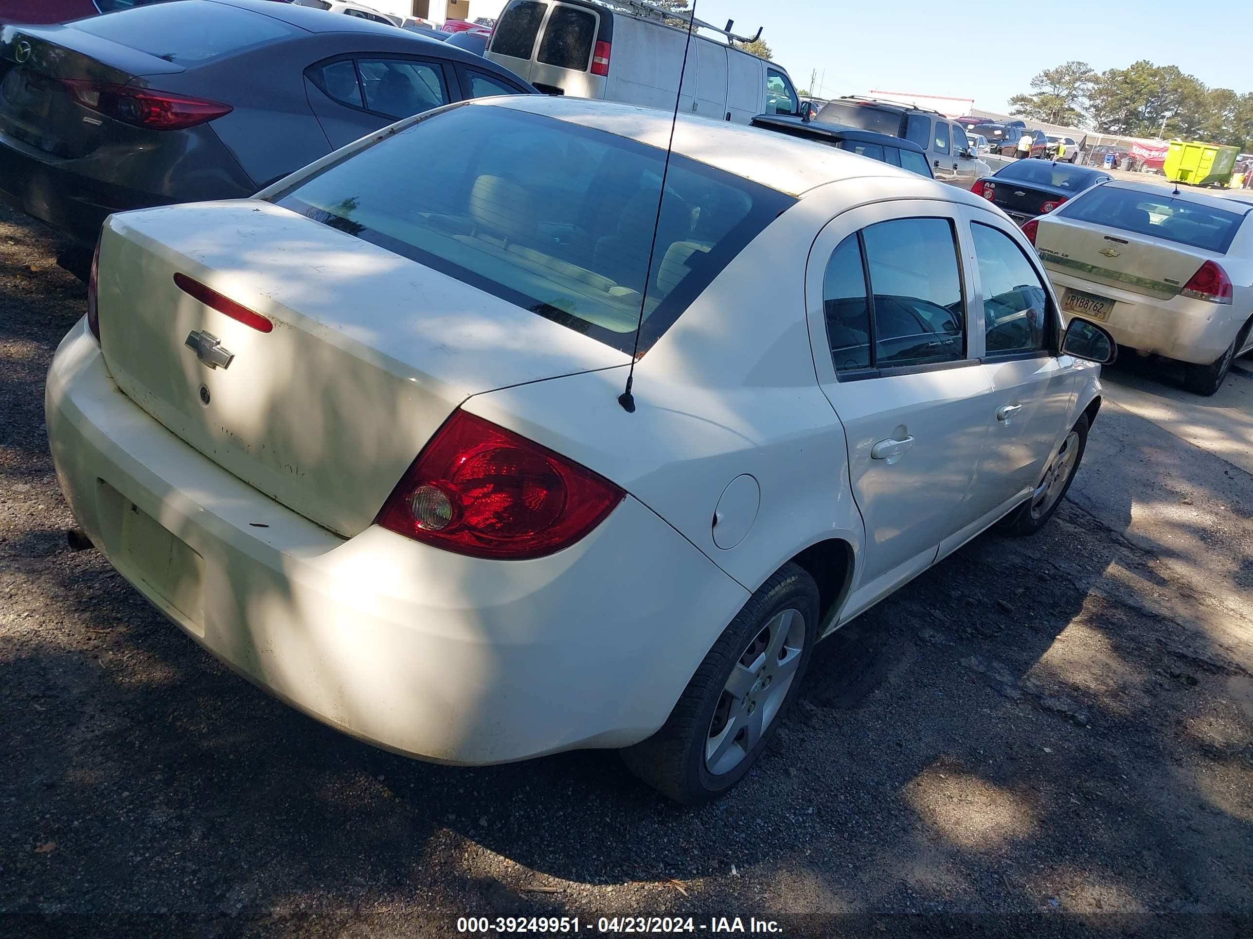 Photo 3 VIN: 1G1AK55F067796881 - CHEVROLET COBALT 