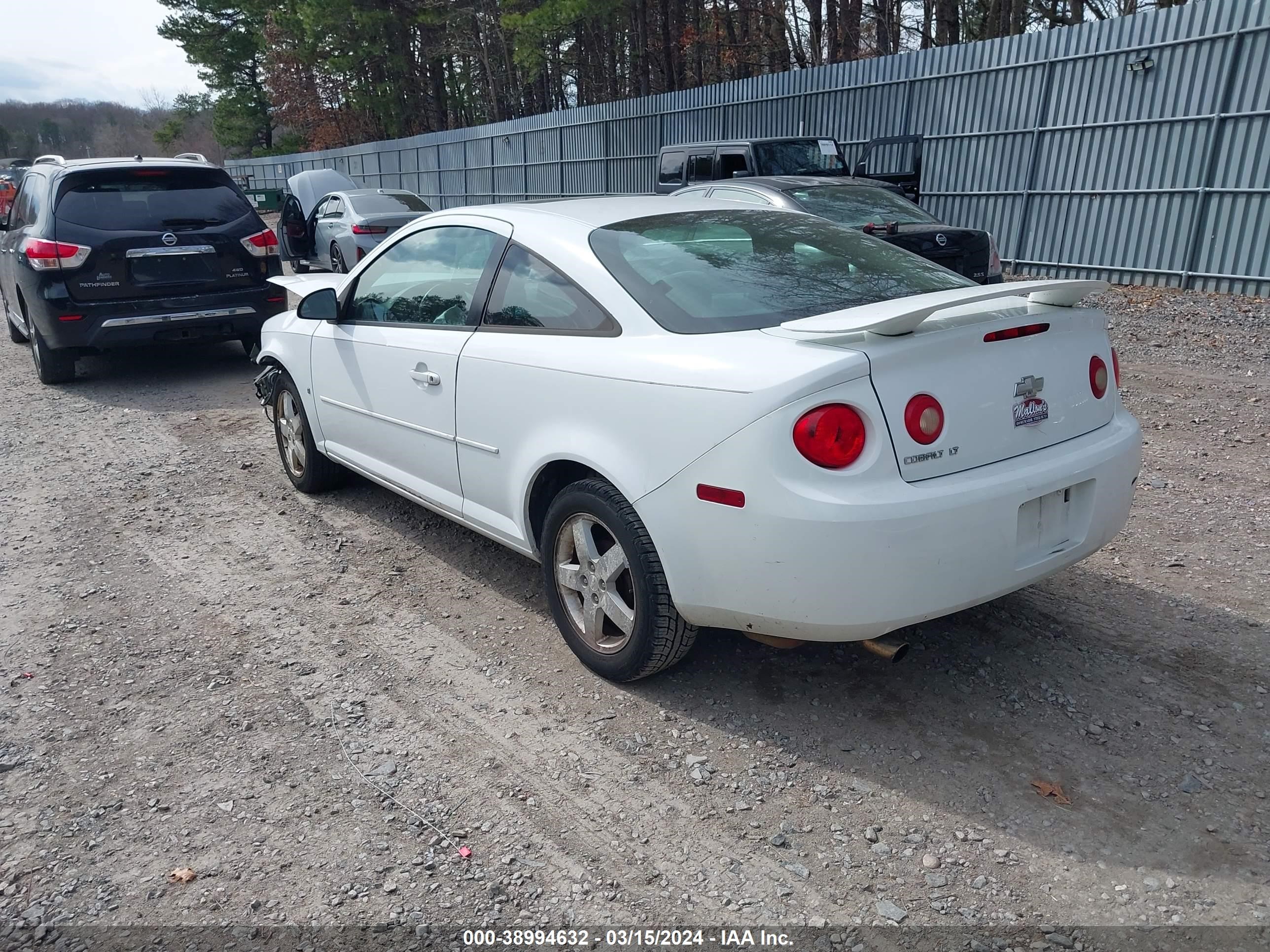 Photo 2 VIN: 1G1AL15F267764391 - CHEVROLET COBALT 