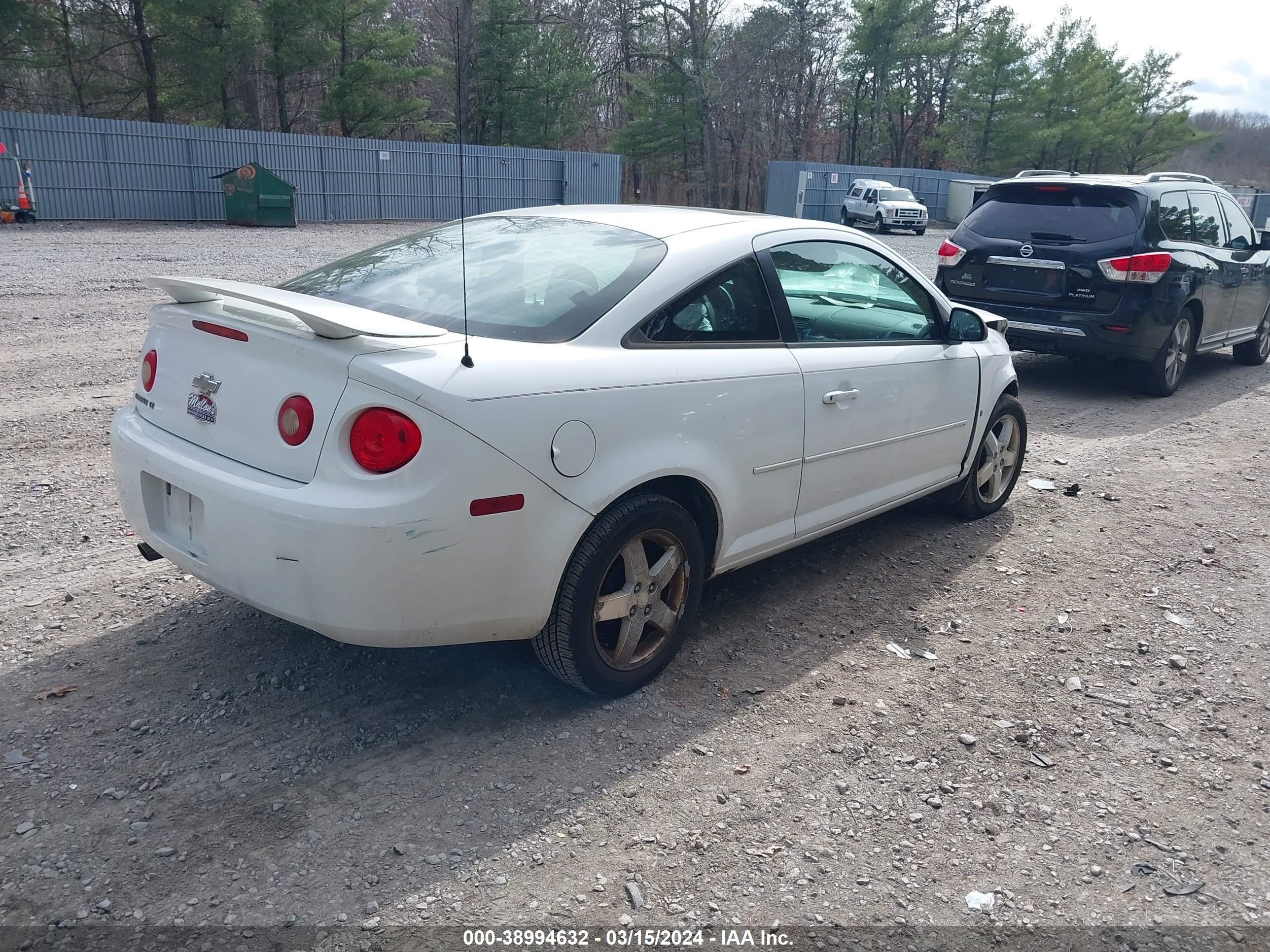 Photo 3 VIN: 1G1AL15F267764391 - CHEVROLET COBALT 