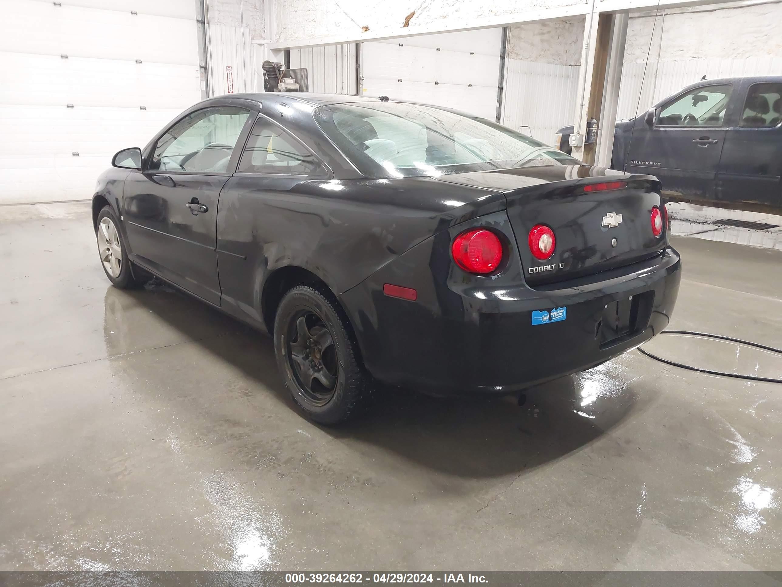 Photo 2 VIN: 1G1AL15F677394970 - CHEVROLET COBALT 