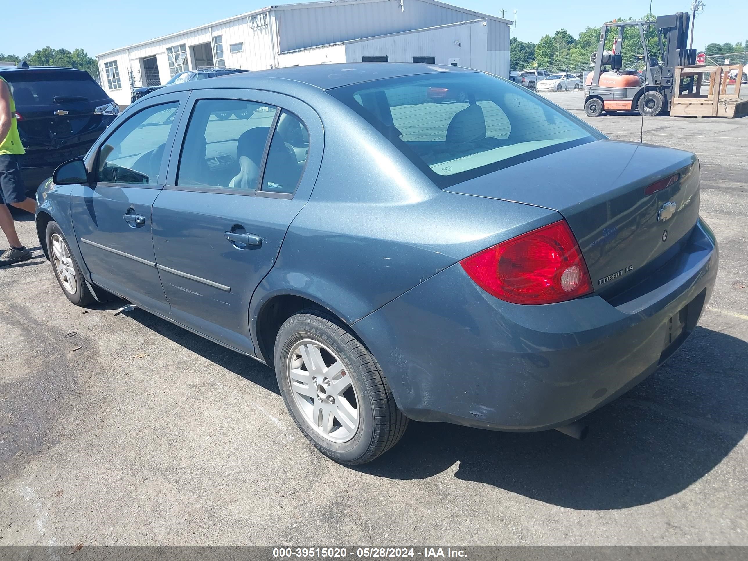 Photo 2 VIN: 1G1AL52F457518940 - CHEVROLET COBALT 