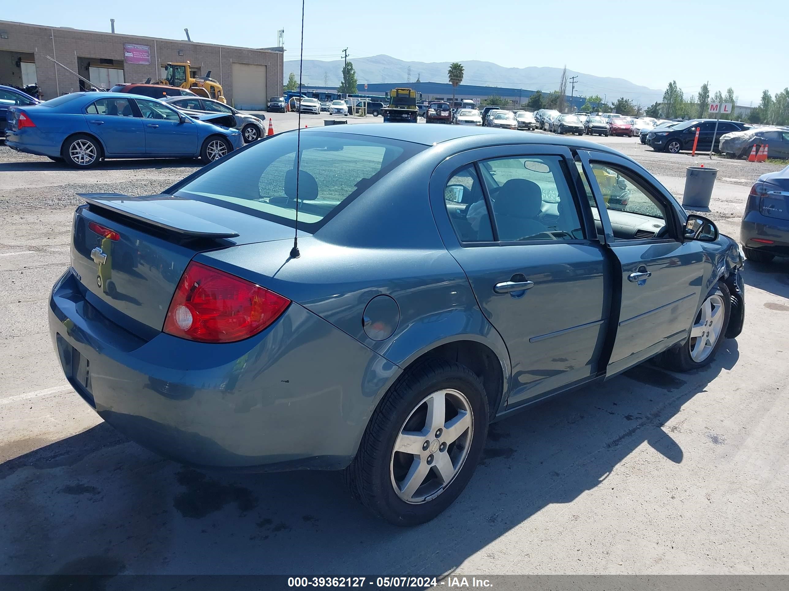 Photo 3 VIN: 1G1AL55F467617433 - CHEVROLET COBALT 