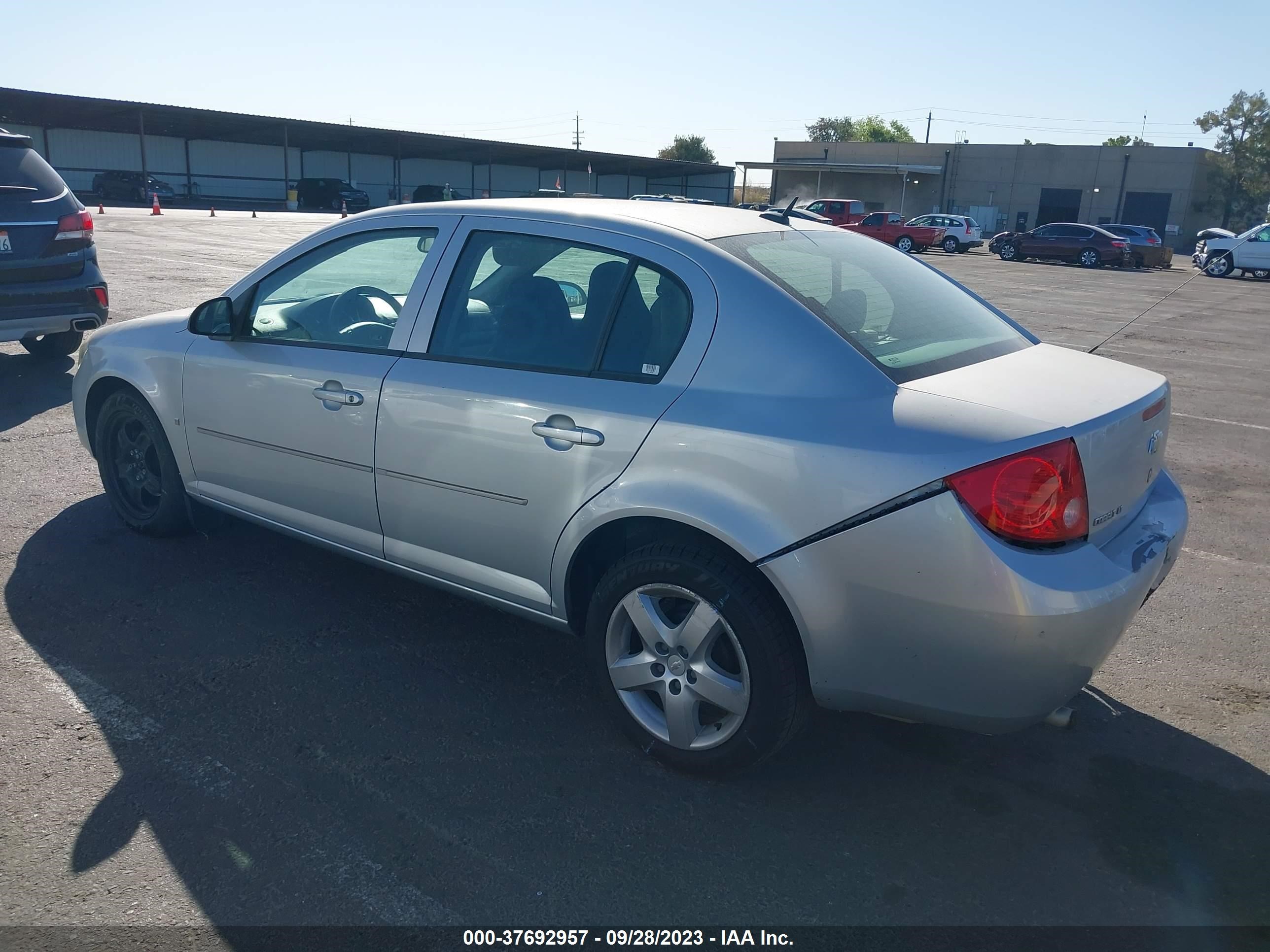 Photo 2 VIN: 1G1AL58F687300705 - CHEVROLET COBALT 