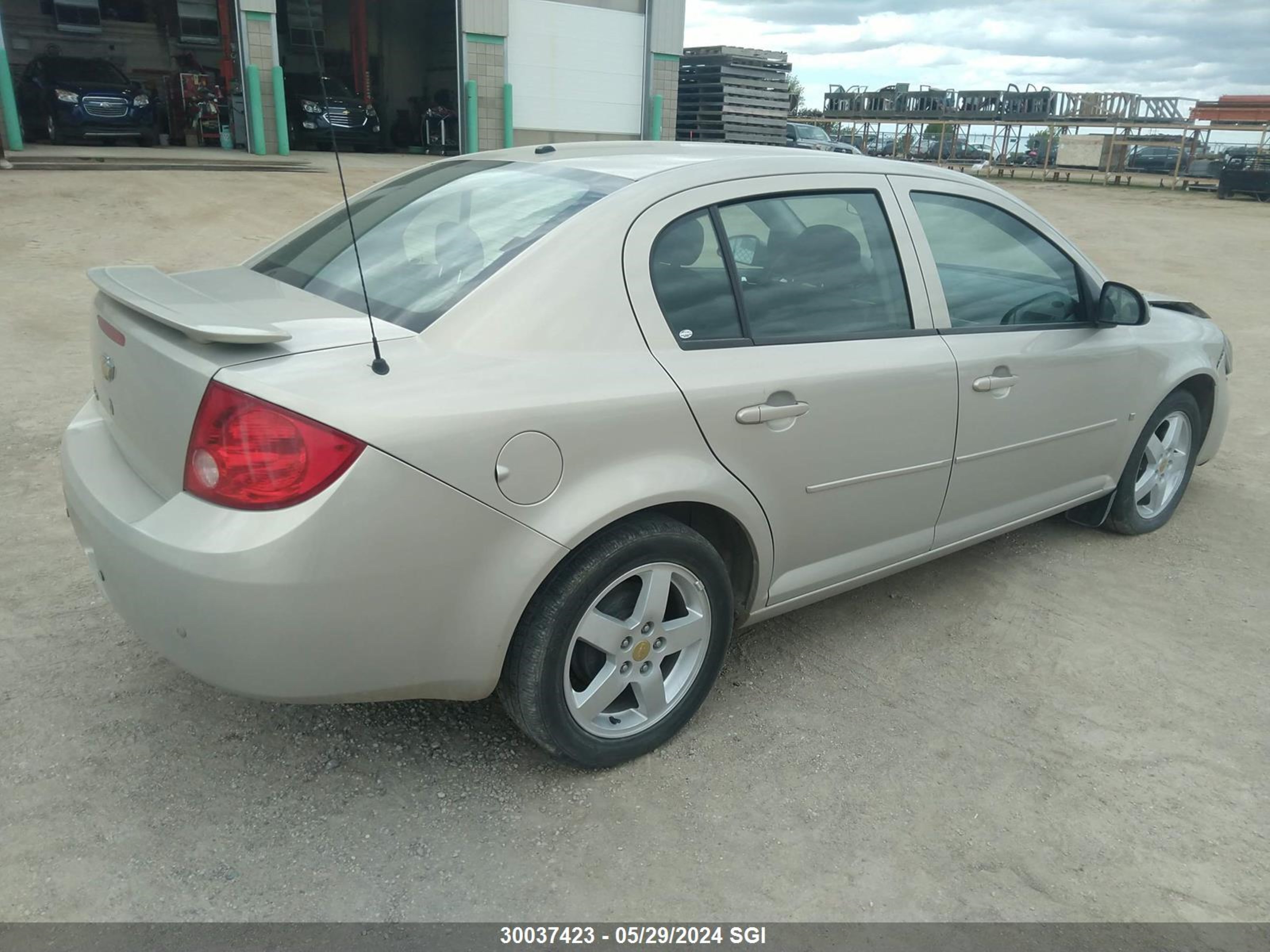 Photo 3 VIN: 1G1AT55H797279208 - CHEVROLET COBALT 