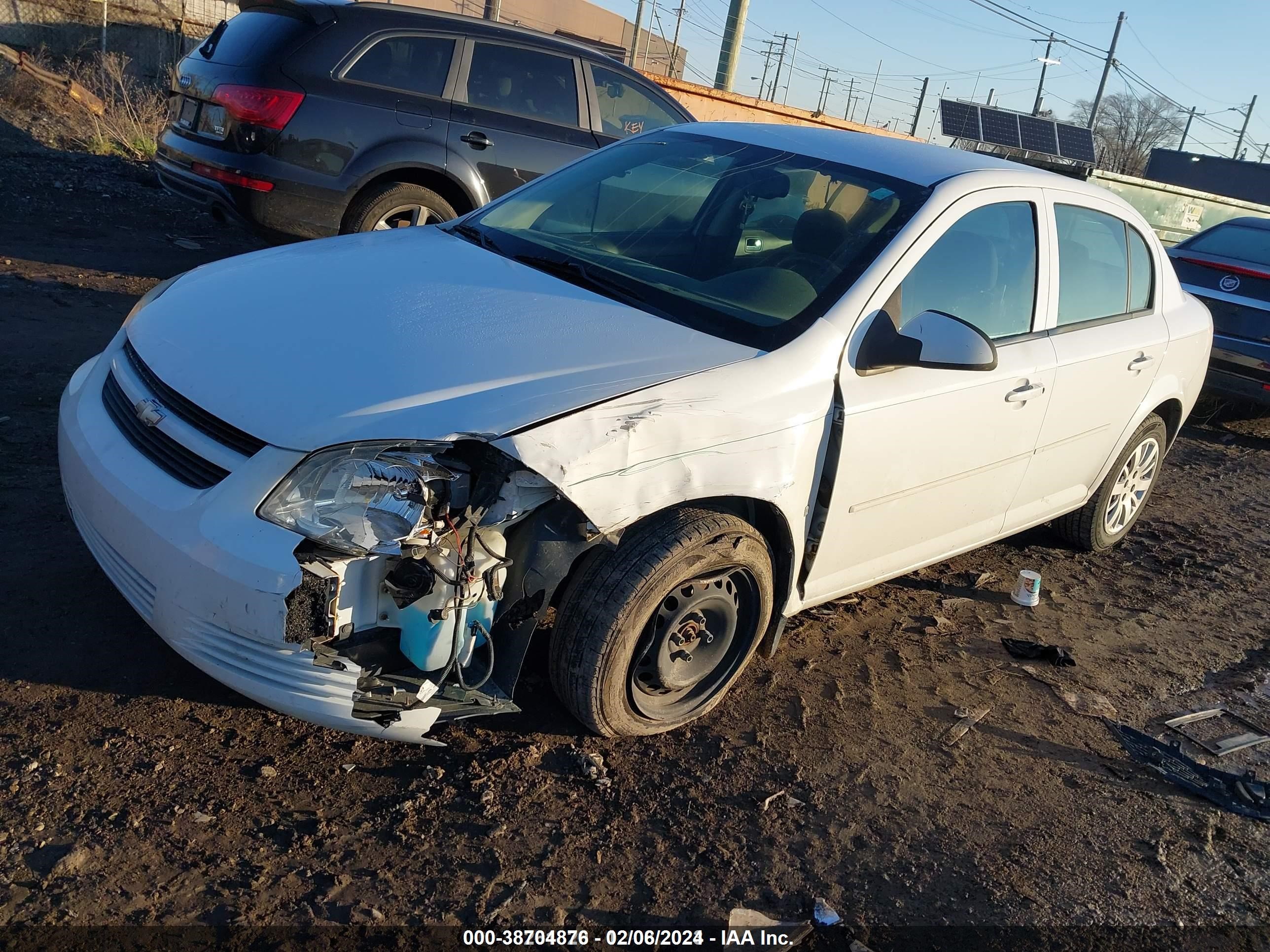 Photo 2 VIN: 1G1AT58H697142238 - CHEVROLET COBALT 