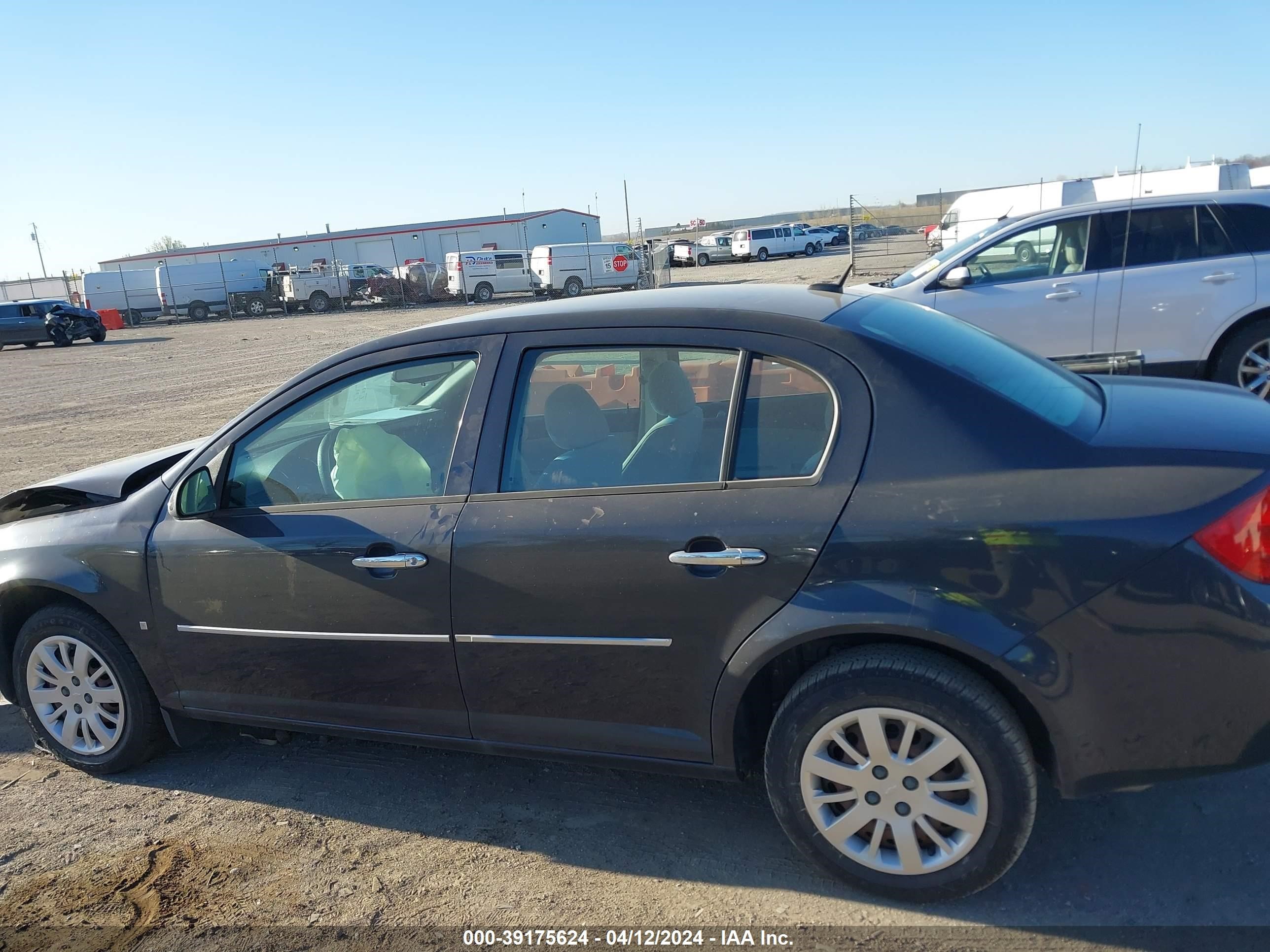 Photo 13 VIN: 1G1AT58HX97181155 - CHEVROLET COBALT 