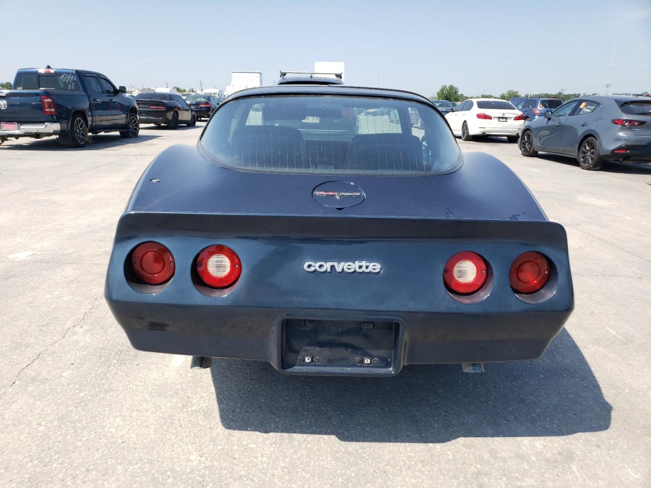 Photo 5 VIN: 1G1AY8761BS414281 - CHEVROLET CORVETTE 