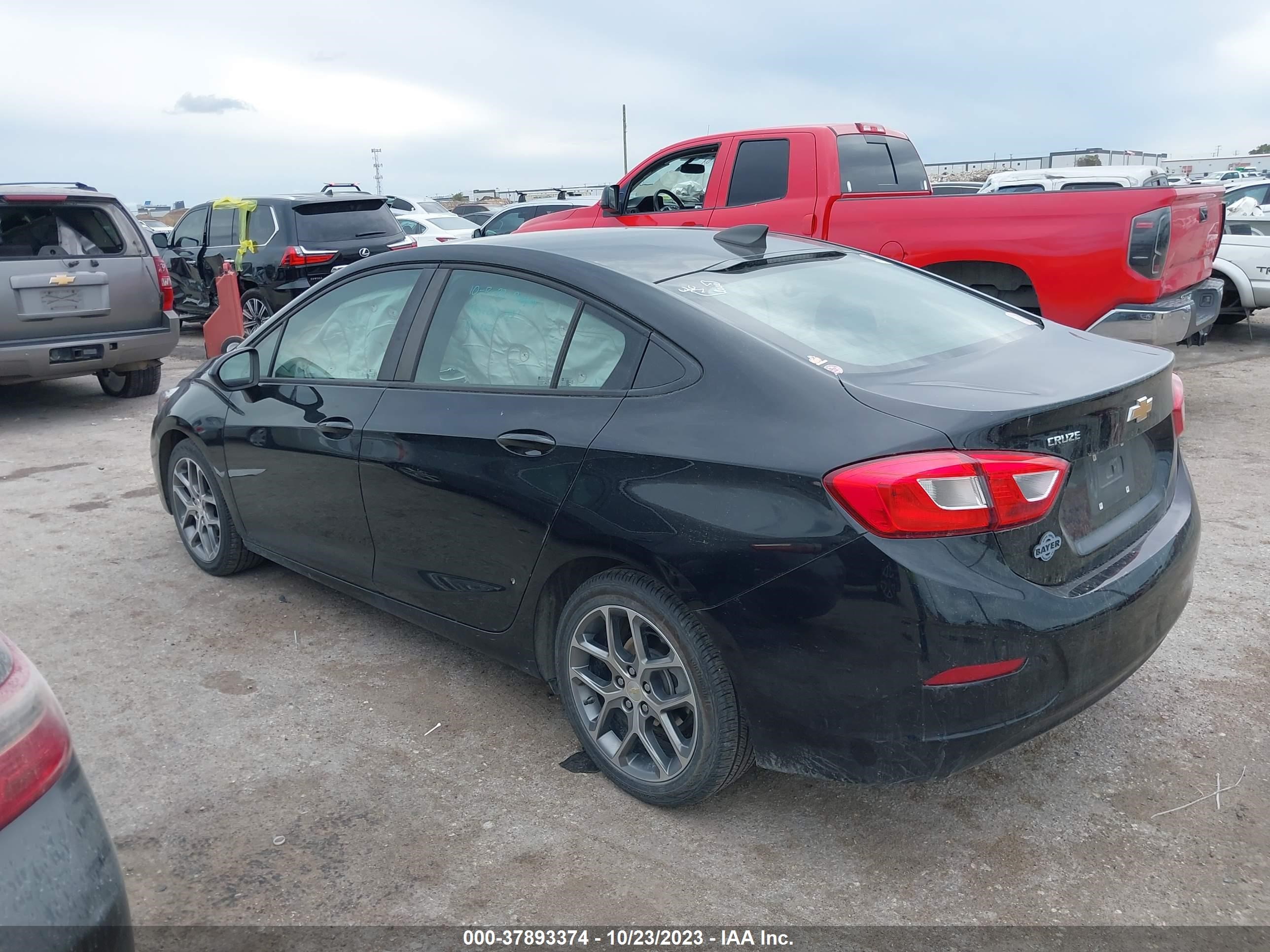 Photo 2 VIN: 1G1BC5SM0J7239627 - CHEVROLET CRUZE 