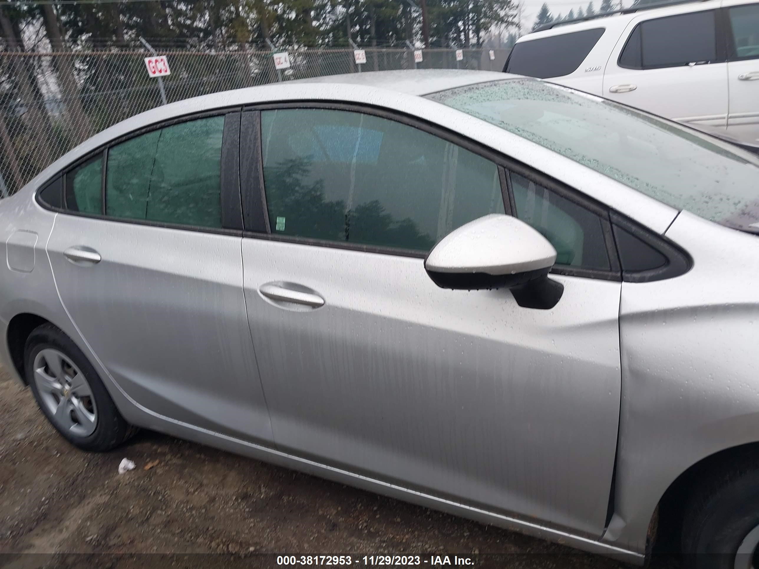 Photo 12 VIN: 1G1BC5SM1J7221346 - CHEVROLET CRUZE 