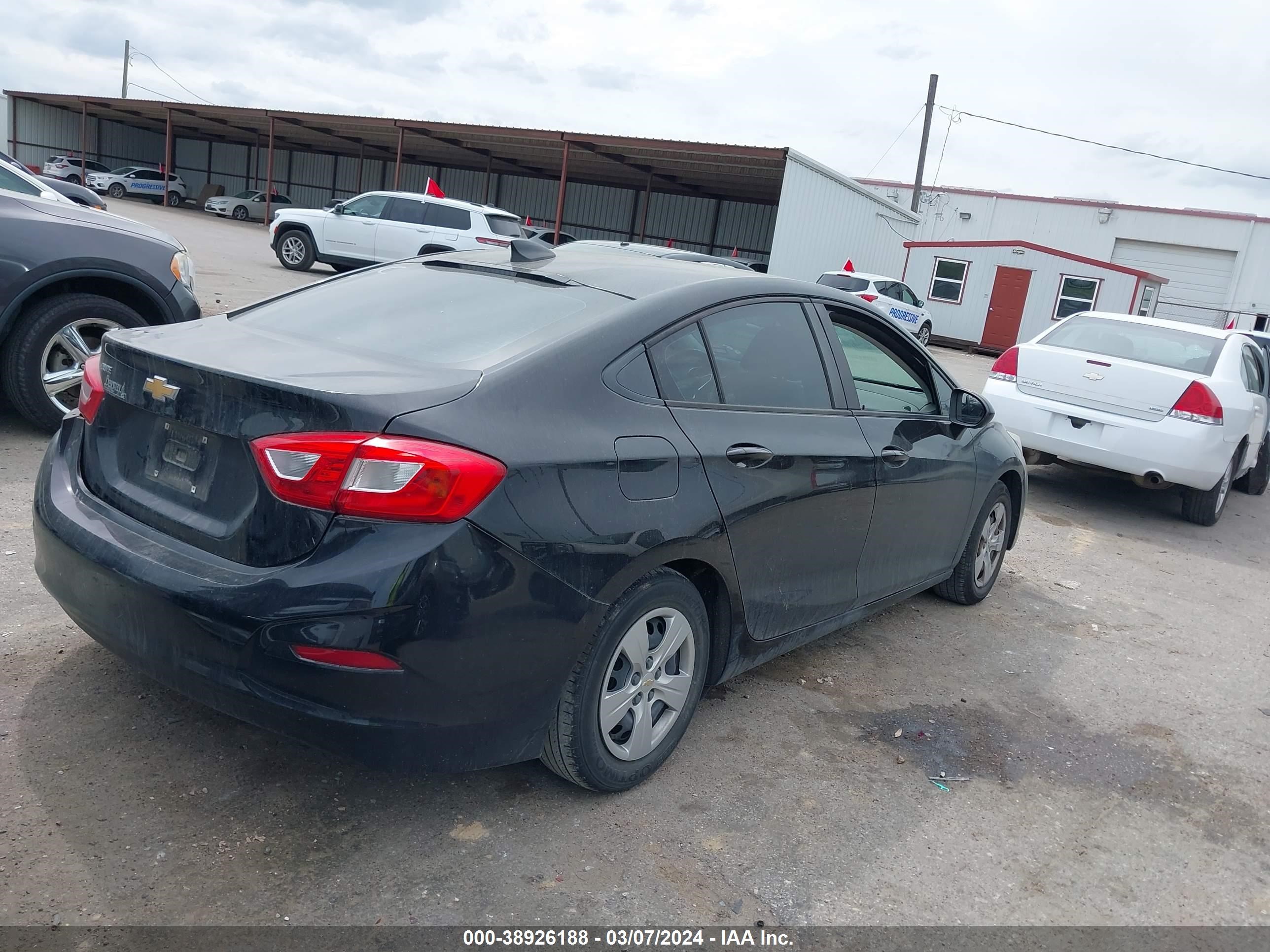 Photo 3 VIN: 1G1BC5SM2H7170806 - CHEVROLET CRUZE 