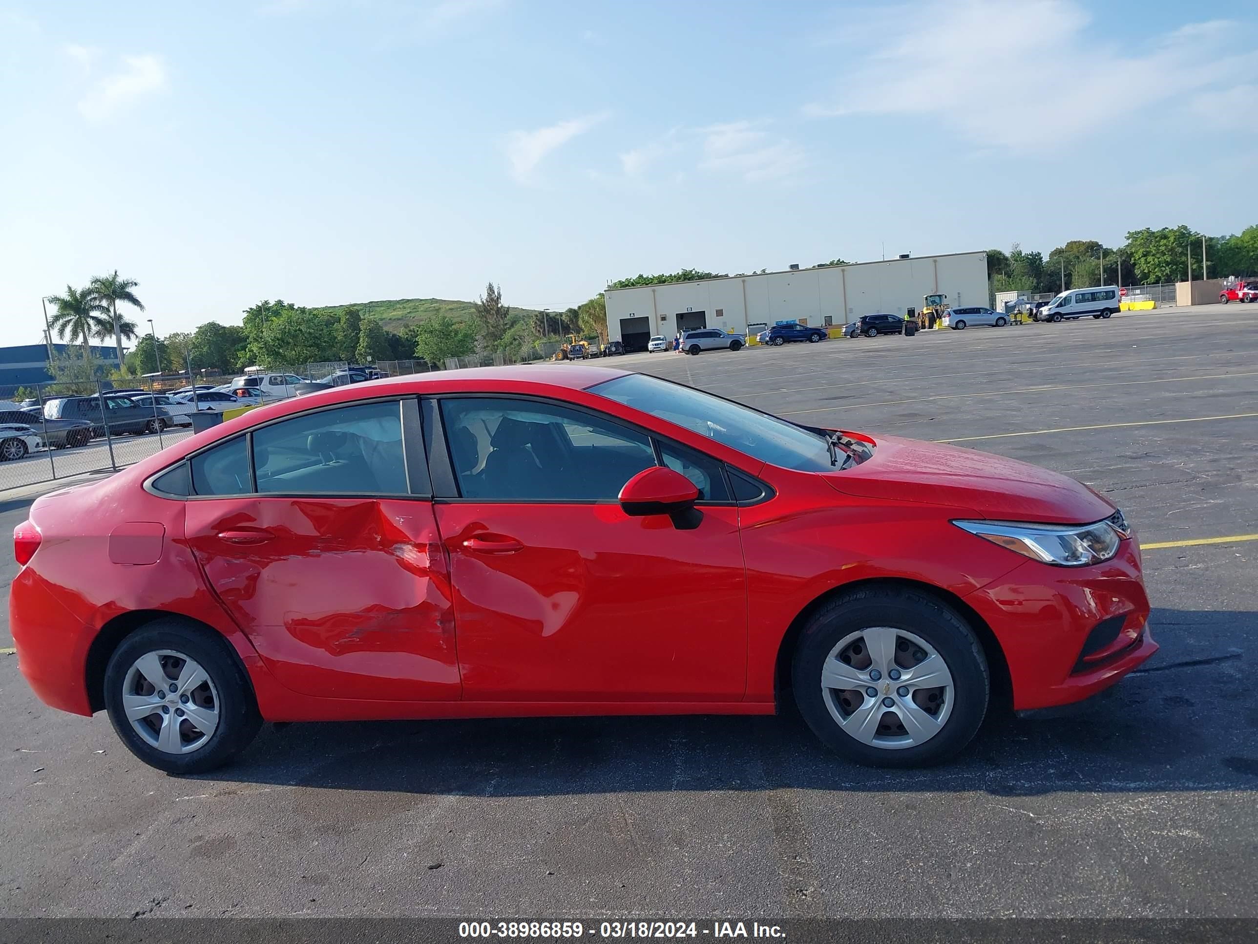 Photo 12 VIN: 1G1BC5SM2J7202093 - CHEVROLET CRUZE 