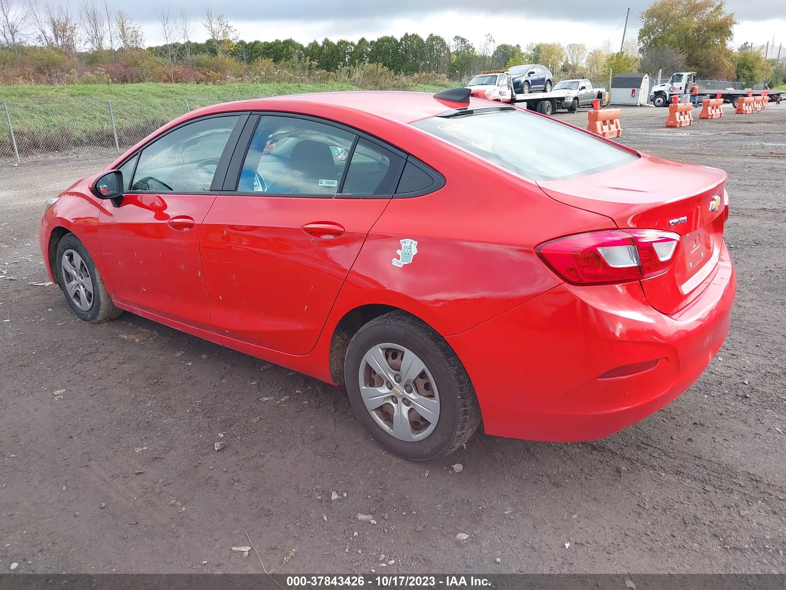 Photo 2 VIN: 1G1BC5SM2J7215295 - CHEVROLET CRUZE 