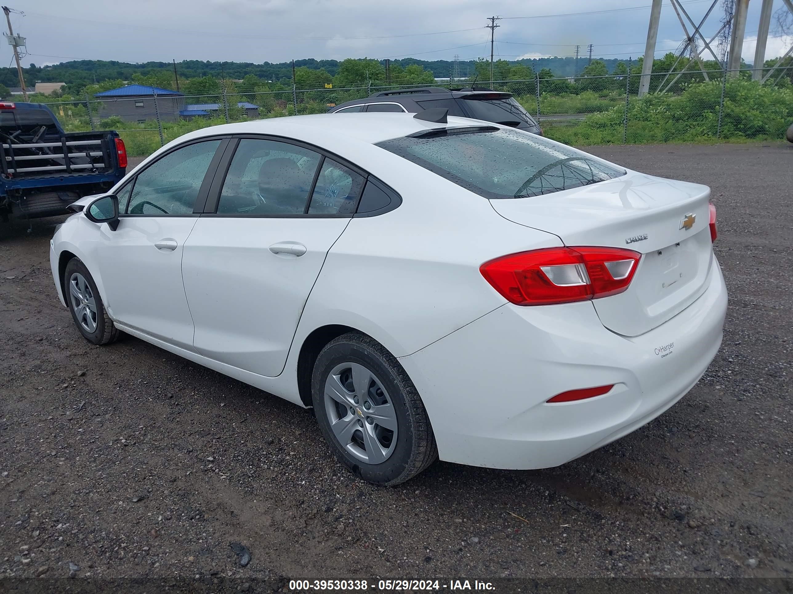 Photo 2 VIN: 1G1BC5SM3G7297353 - CHEVROLET CRUZE 