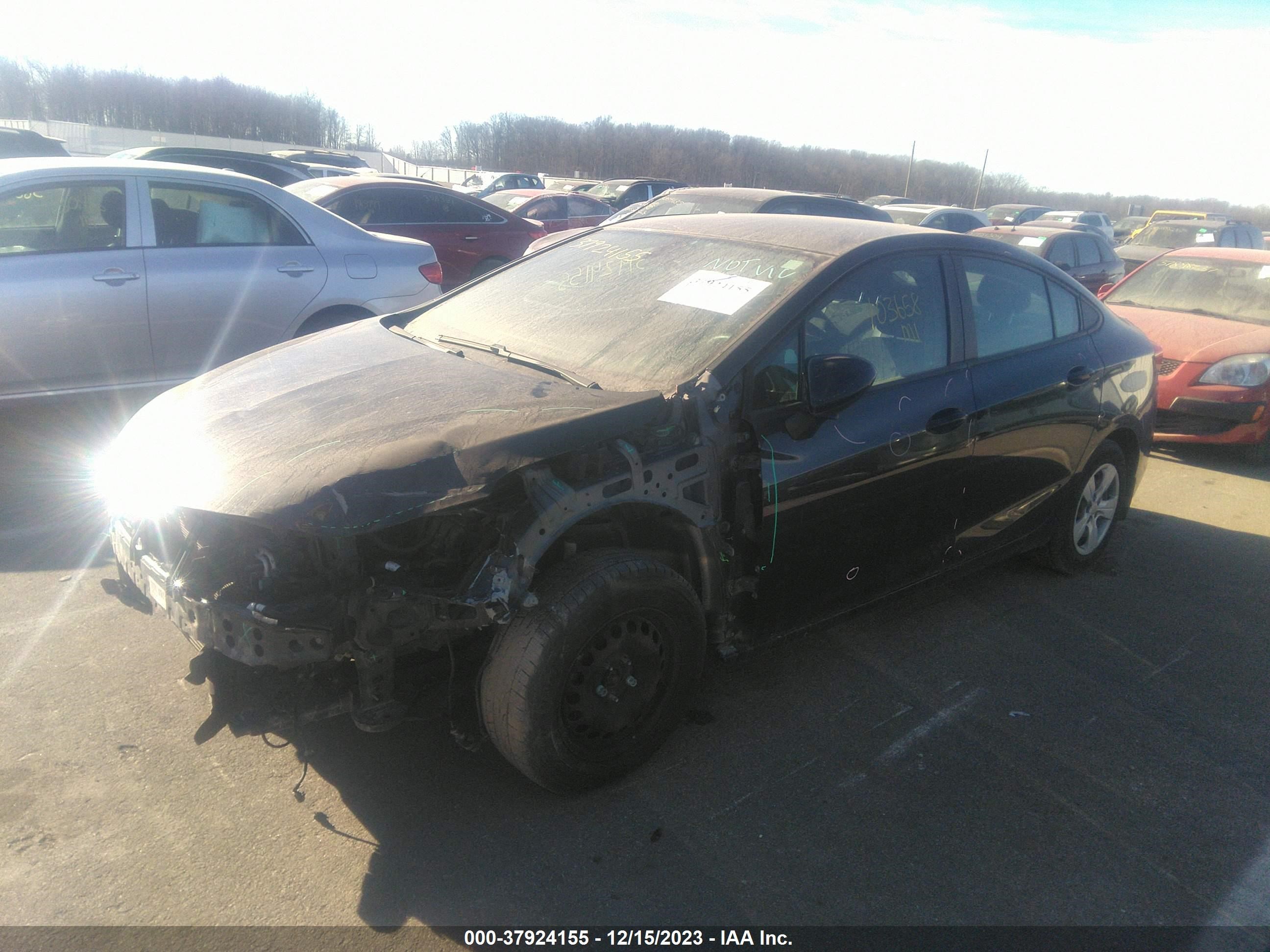 Photo 1 VIN: 1G1BC5SM3J7235801 - CHEVROLET CRUZE 