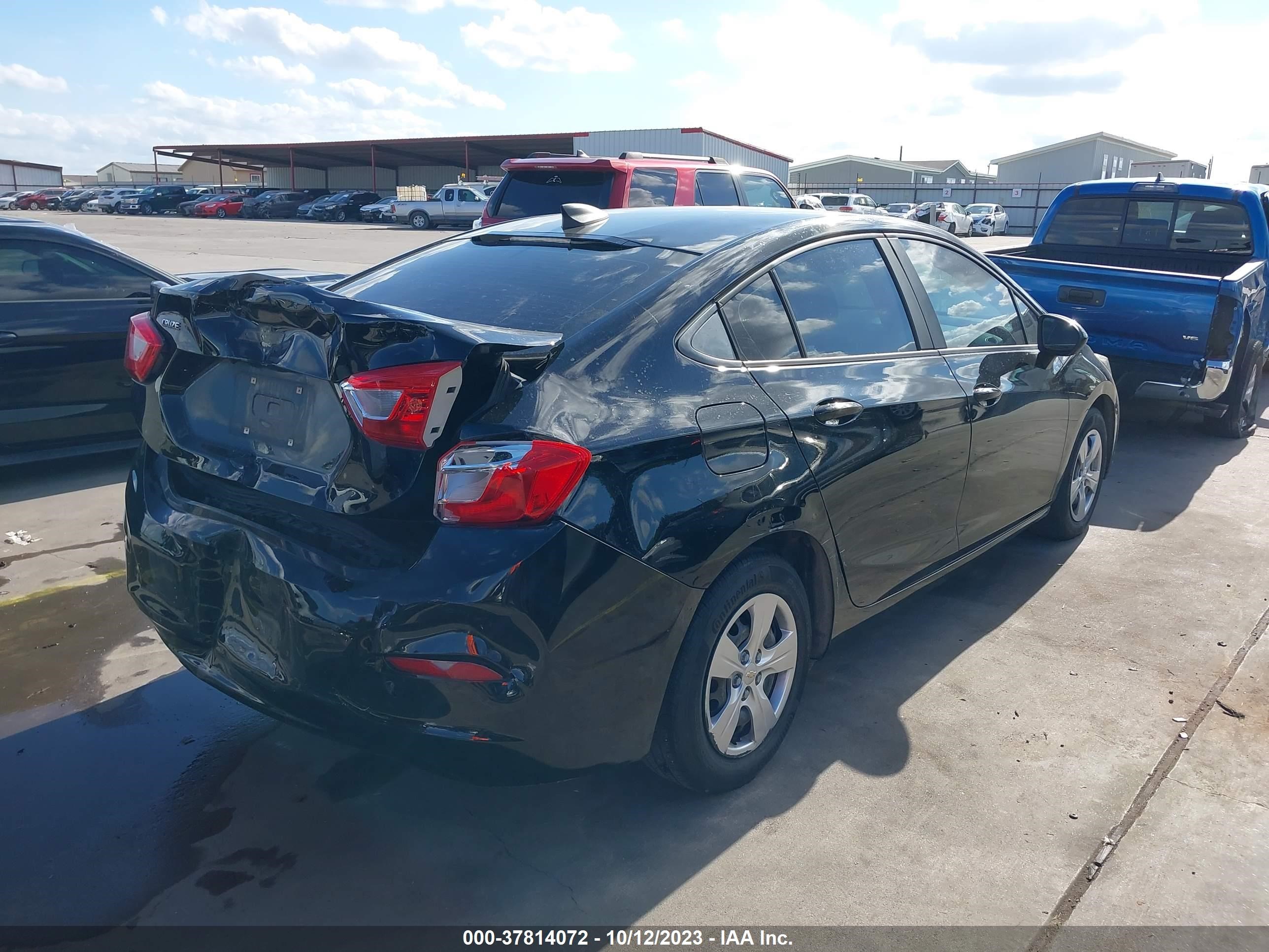 Photo 3 VIN: 1G1BC5SM4H7181502 - CHEVROLET CRUZE 