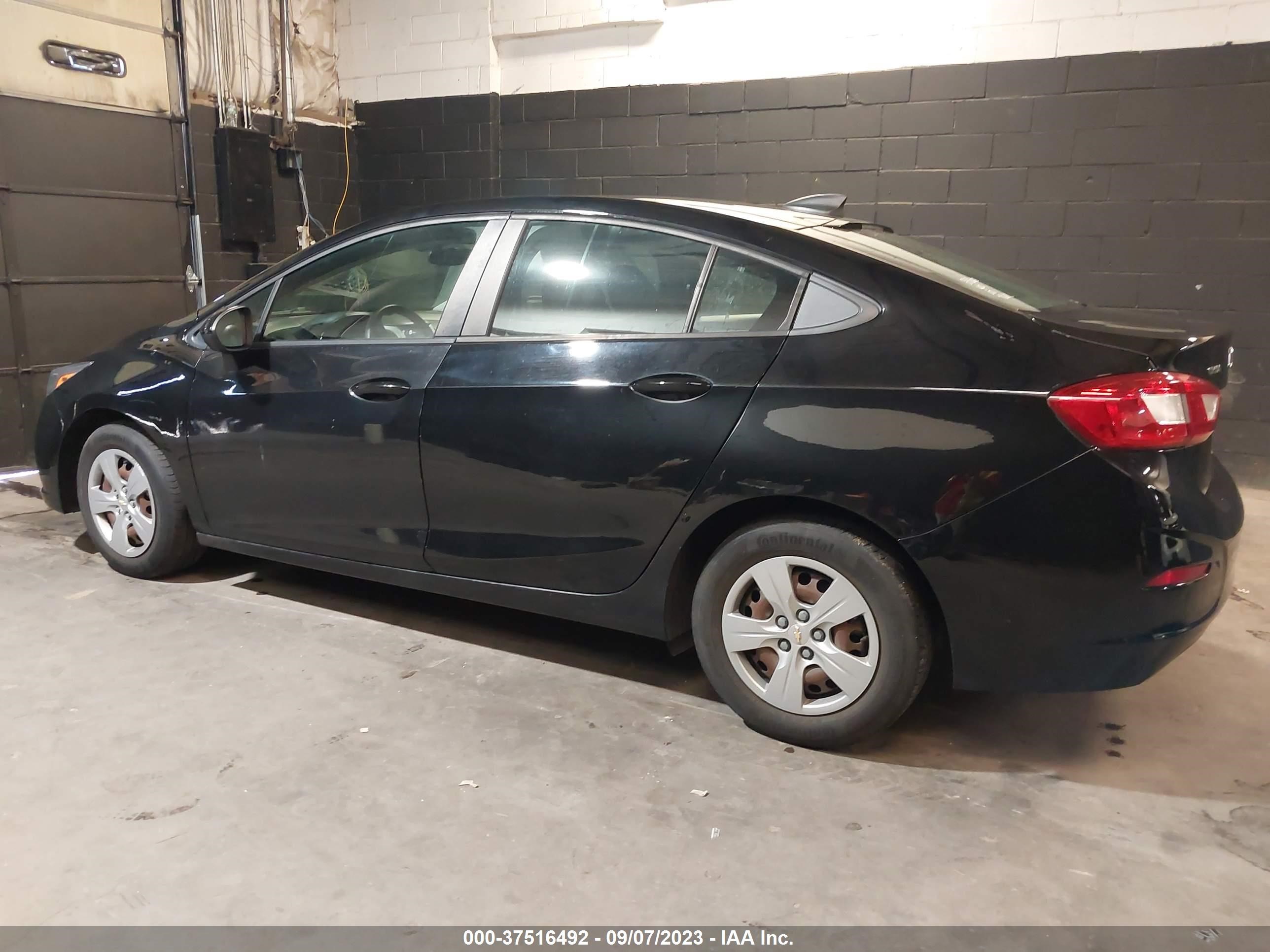 Photo 2 VIN: 1G1BC5SM4J7193655 - CHEVROLET CRUZE 