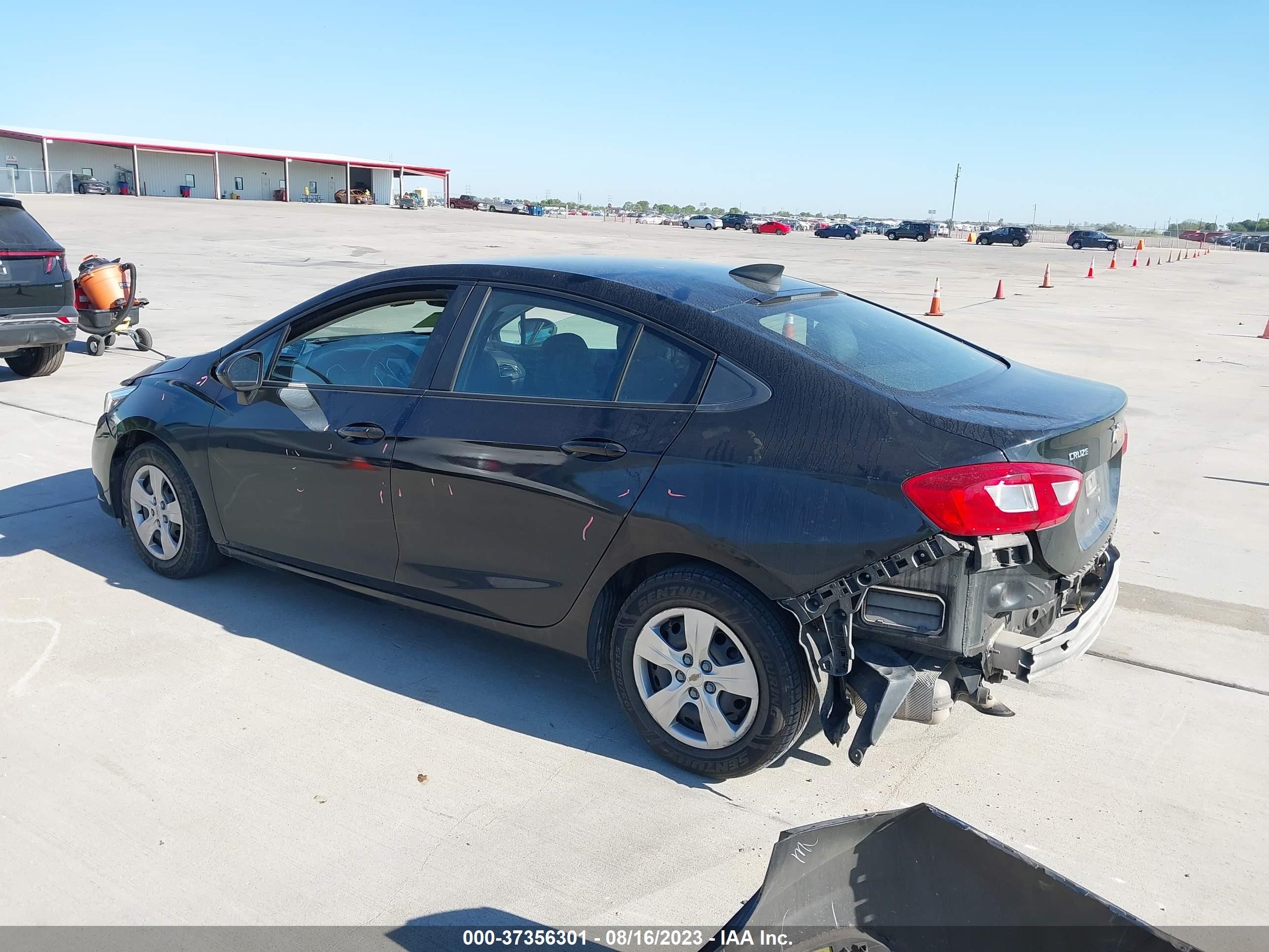 Photo 2 VIN: 1G1BC5SM5H7204656 - CHEVROLET CRUZE 