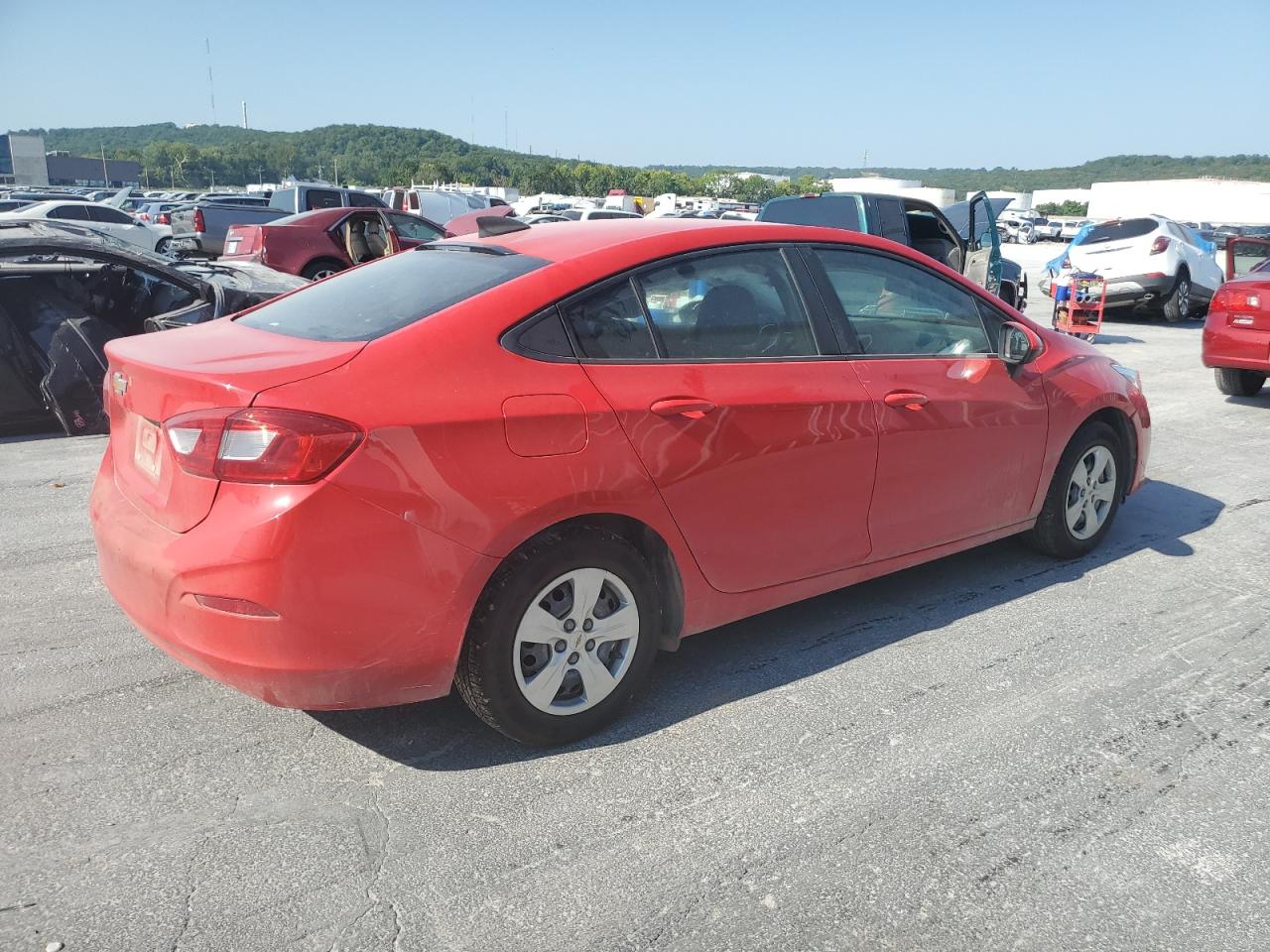 Photo 2 VIN: 1G1BC5SM5J7190098 - CHEVROLET CRUZE 