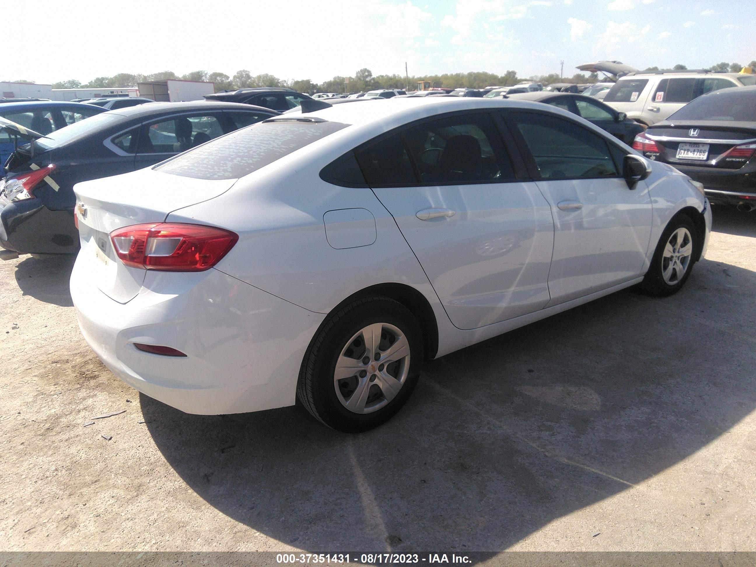 Photo 3 VIN: 1G1BC5SM6H7107305 - CHEVROLET CRUZE 