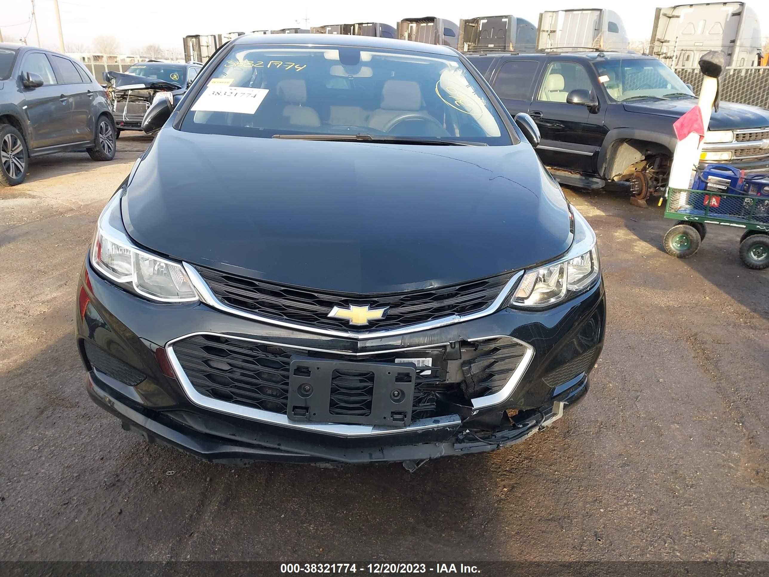 Photo 11 VIN: 1G1BC5SM6J7211072 - CHEVROLET CRUZE 